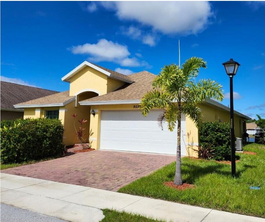 9558 SEA SPRAY Drive Property Photo 1