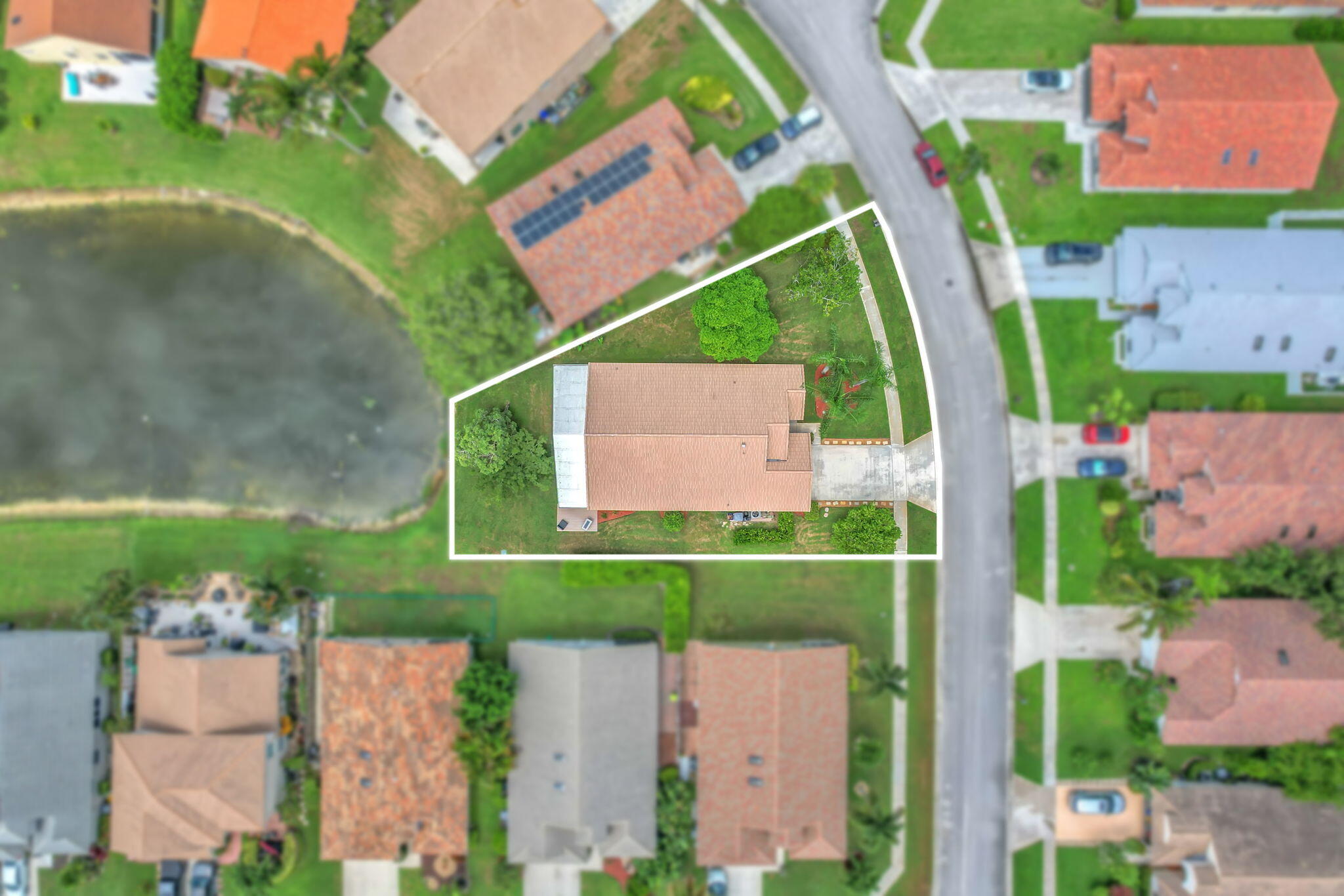 8576 Windy Circle Property Photo 2