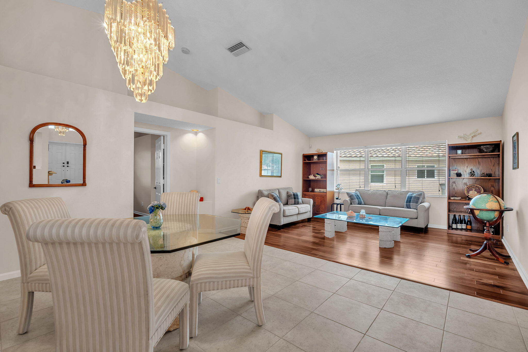 8576 Windy Circle Property Photo 8