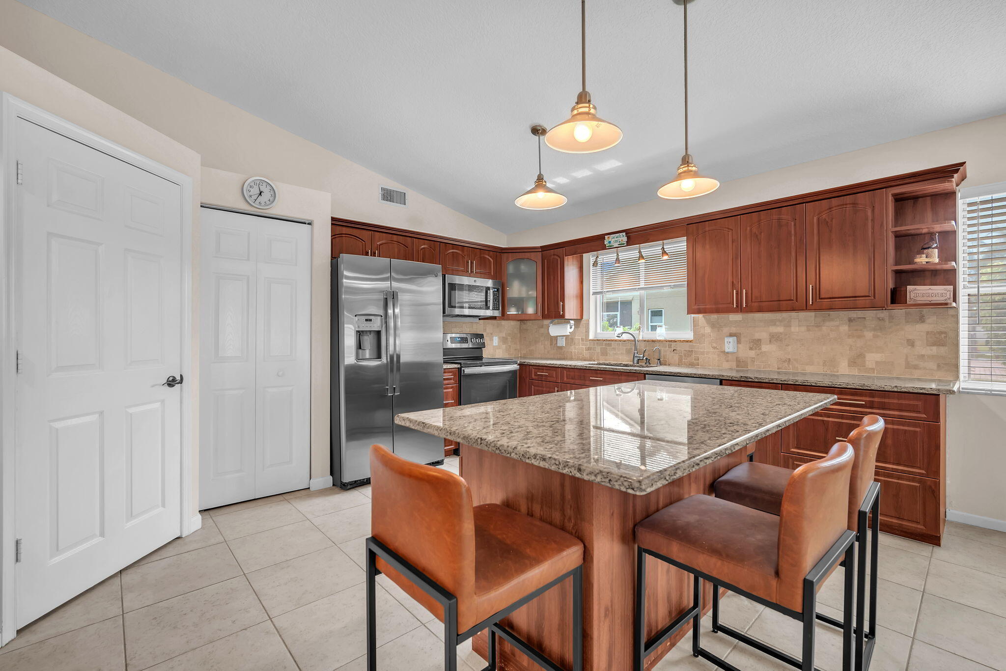 8576 Windy Circle Property Photo 17