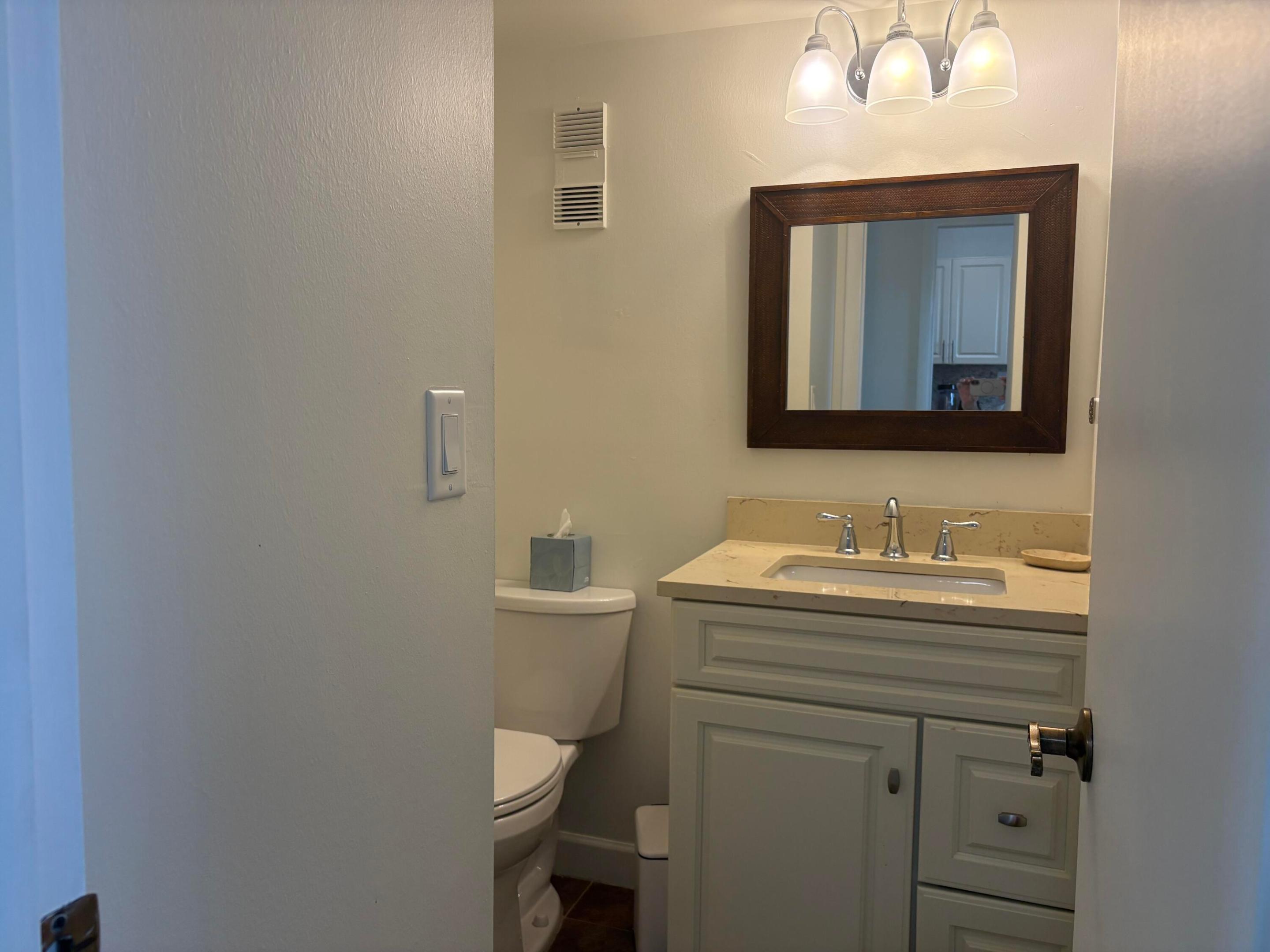 8900 Washington Boulevard Ph12 Property Photo 8