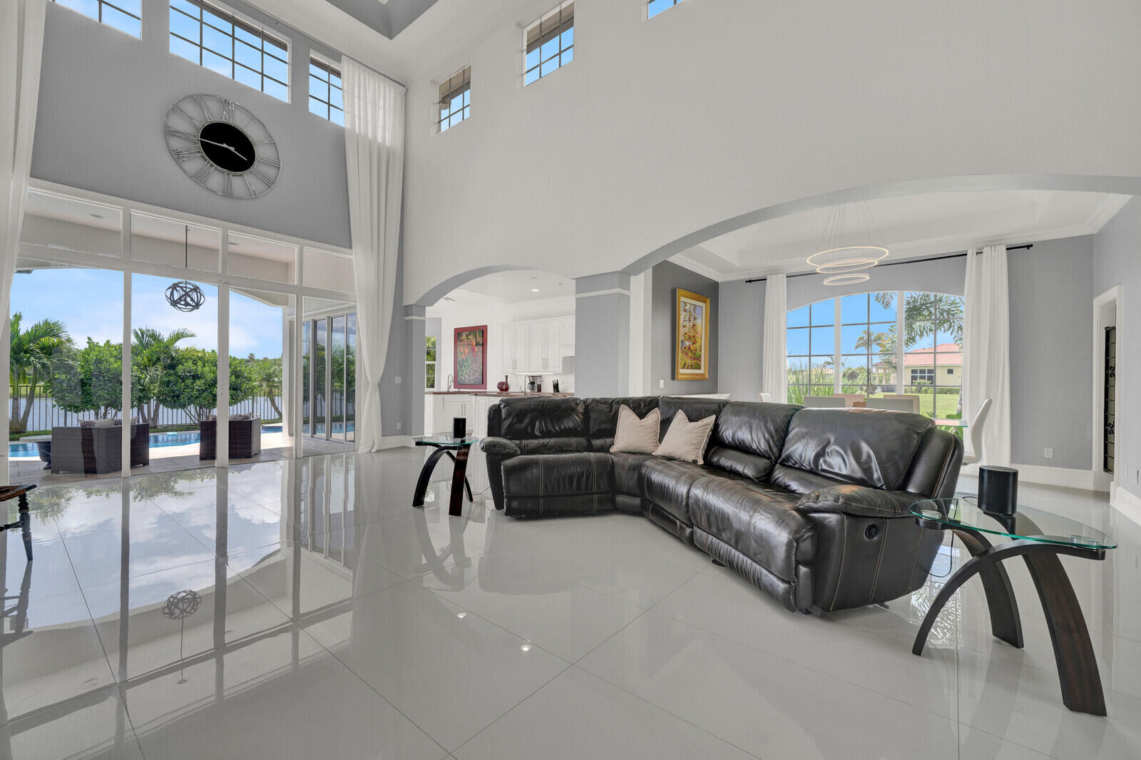 146 Se Bella Strano Property Photo 3
