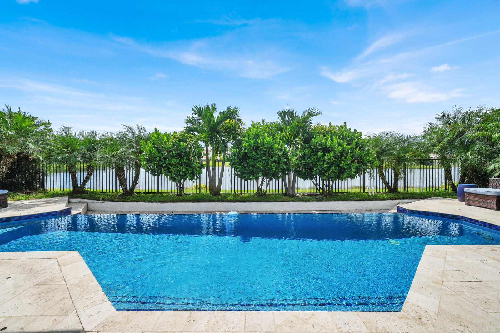 146 Se Bella Strano Property Photo 8