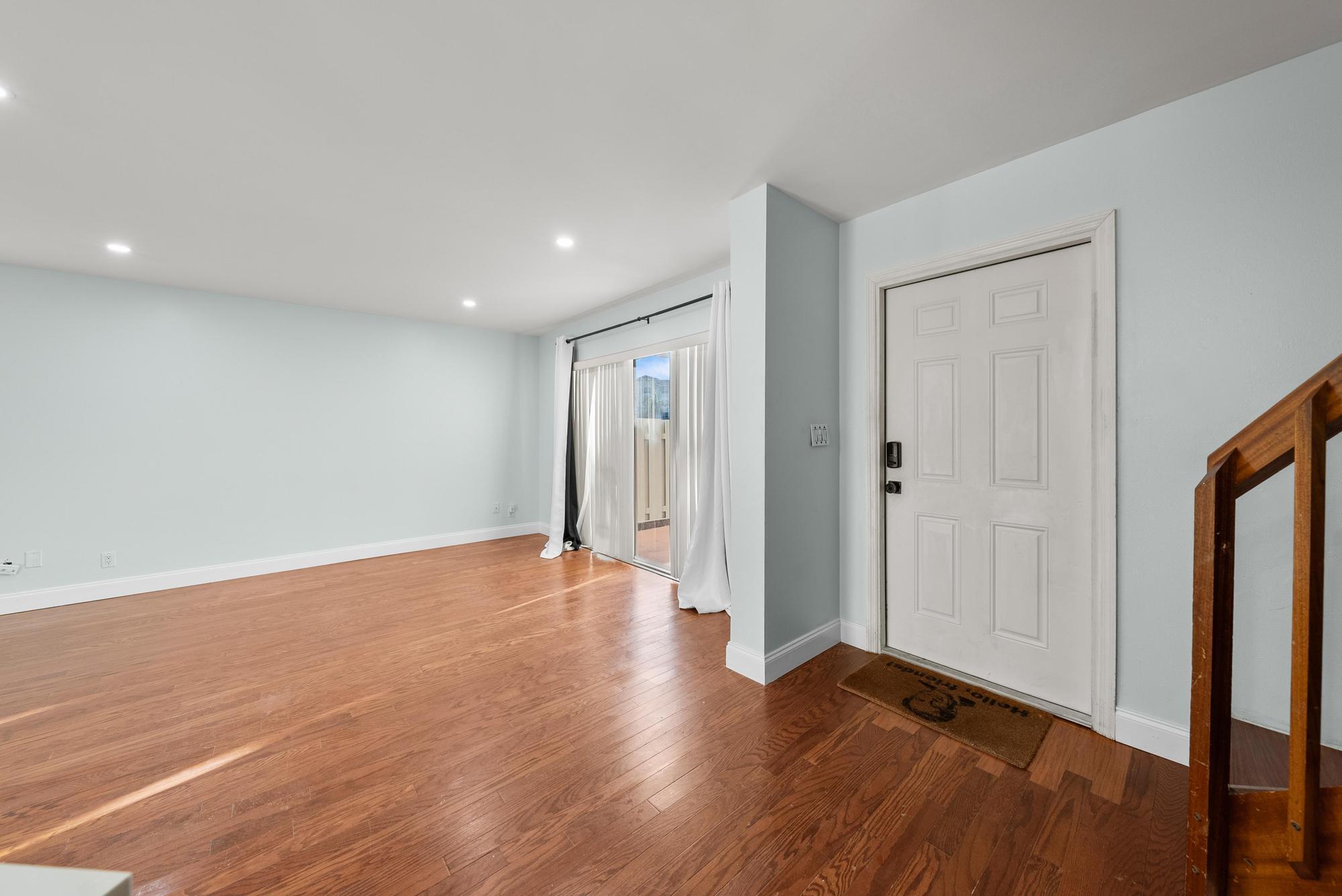 169 Seabreeze Circle Property Photo 12