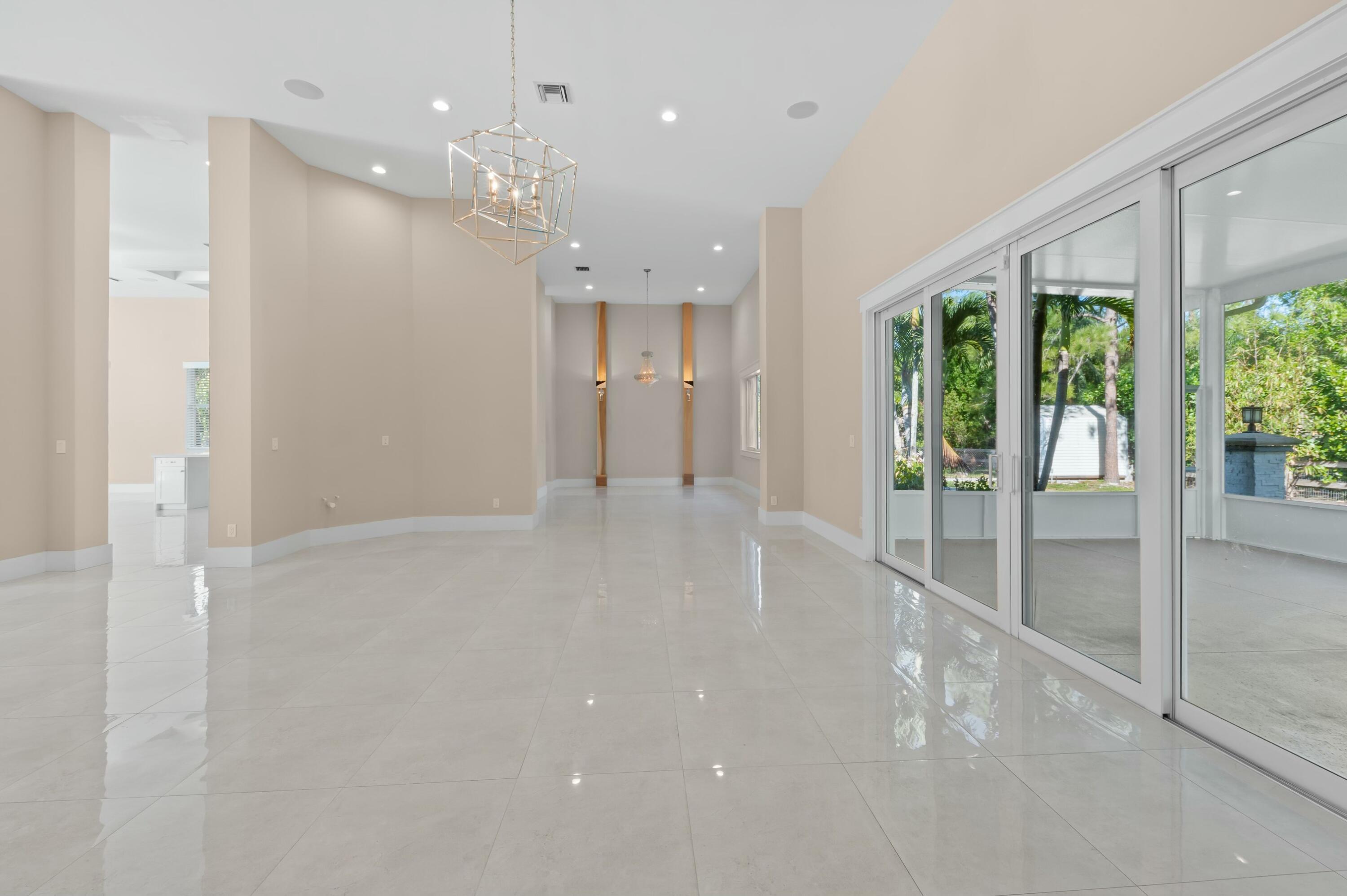 15503 Temple Boulevard Property Photo 12