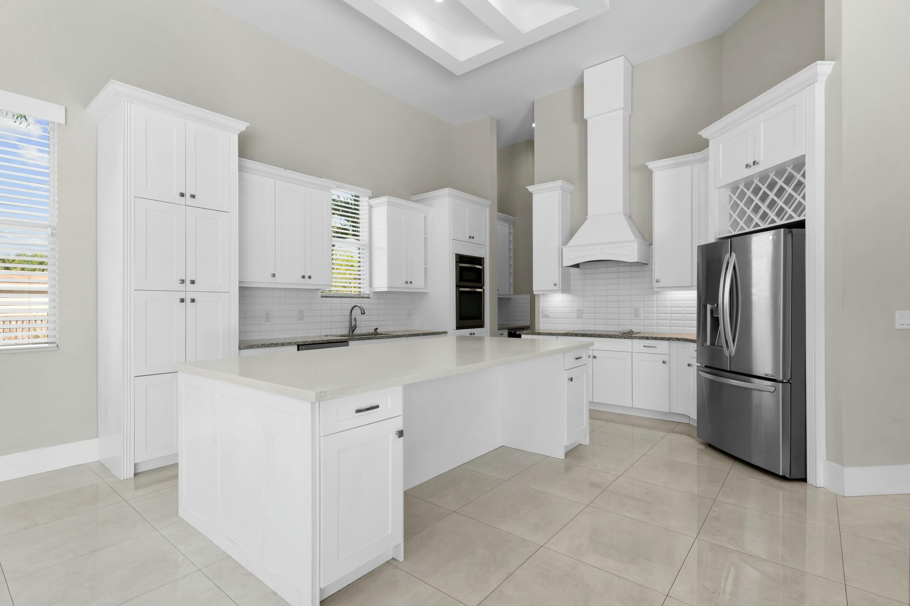 15503 Temple Boulevard Property Photo 14