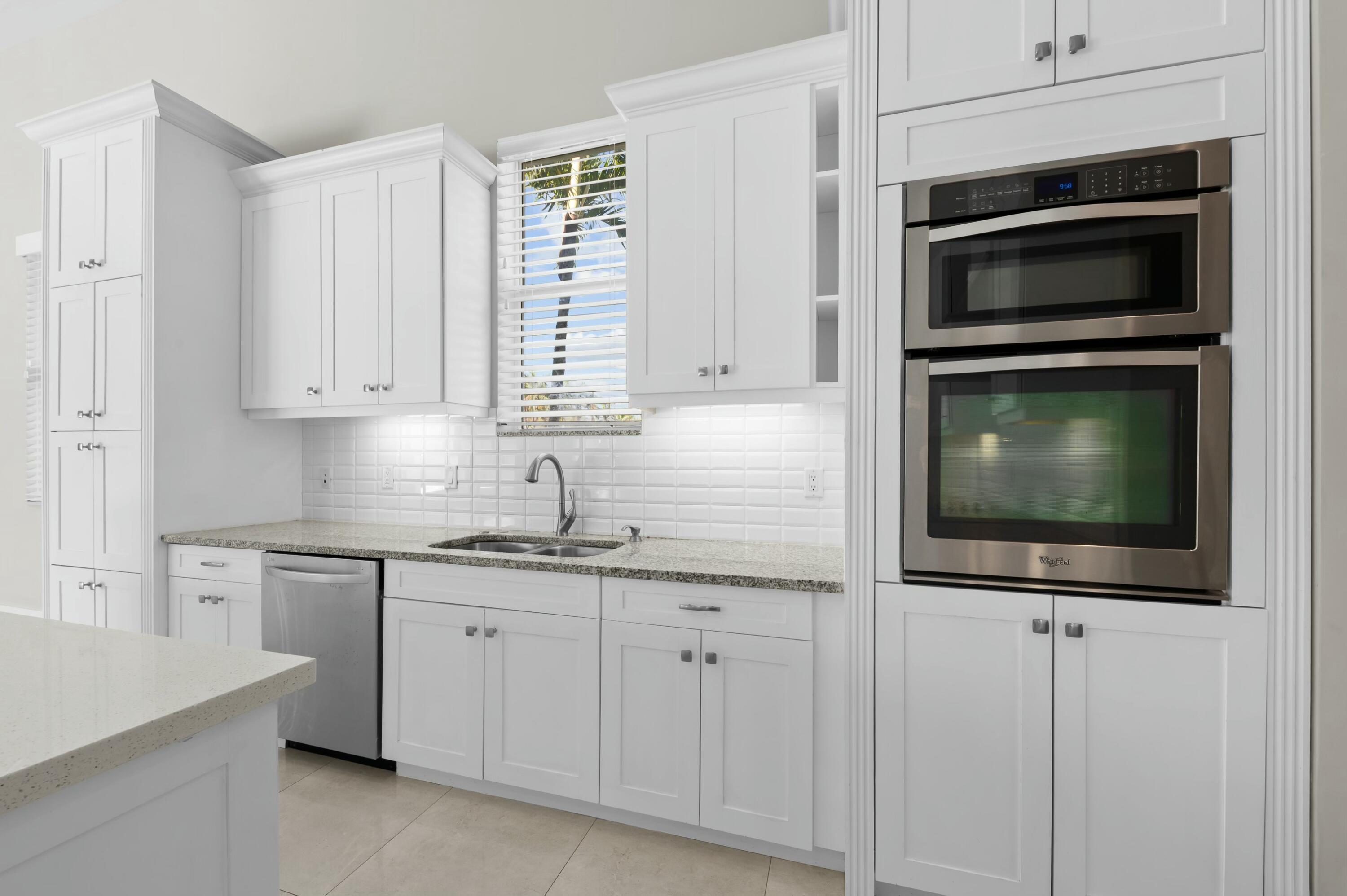 15503 Temple Boulevard Property Photo 17