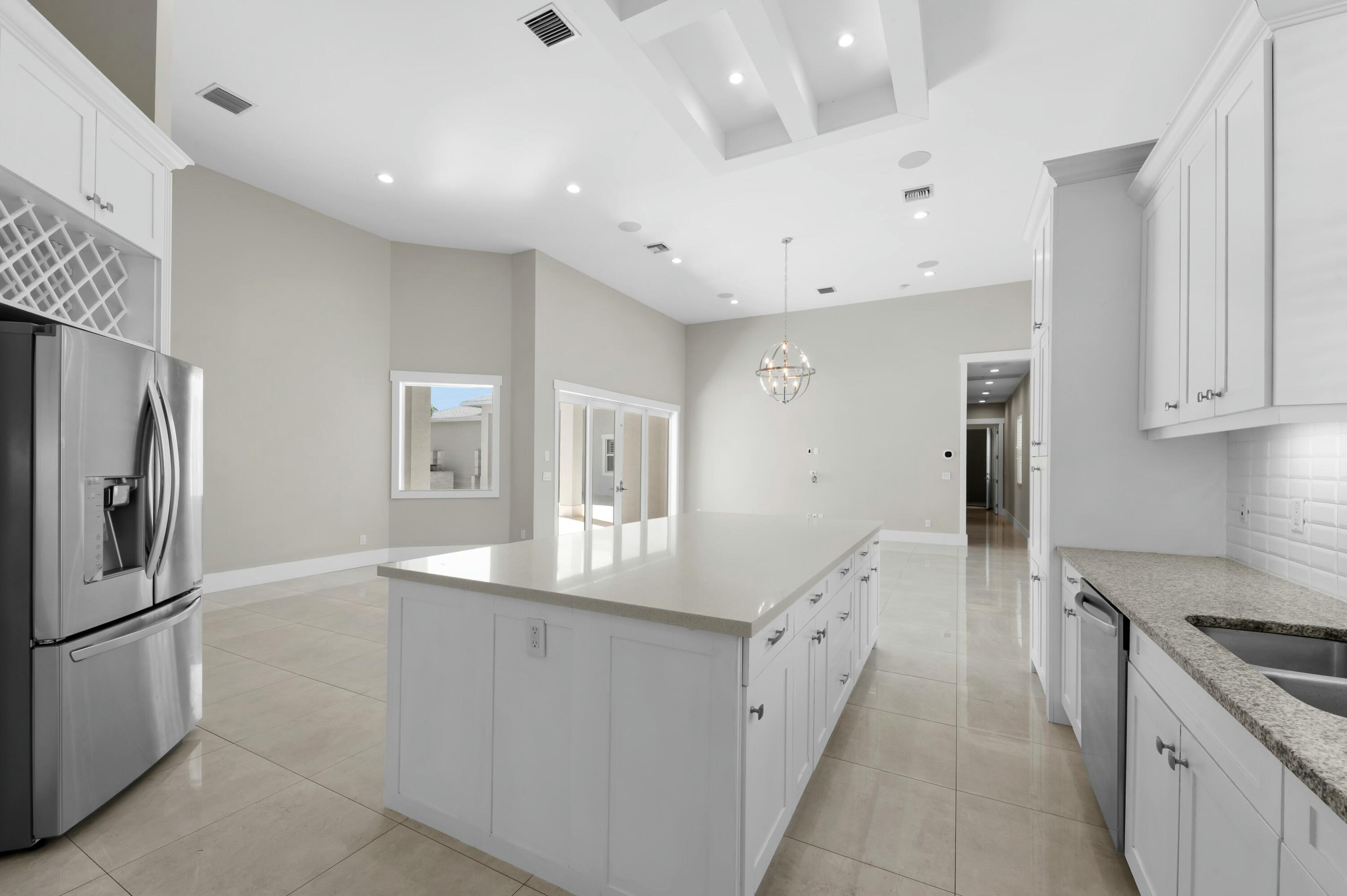 15503 Temple Boulevard Property Photo 18