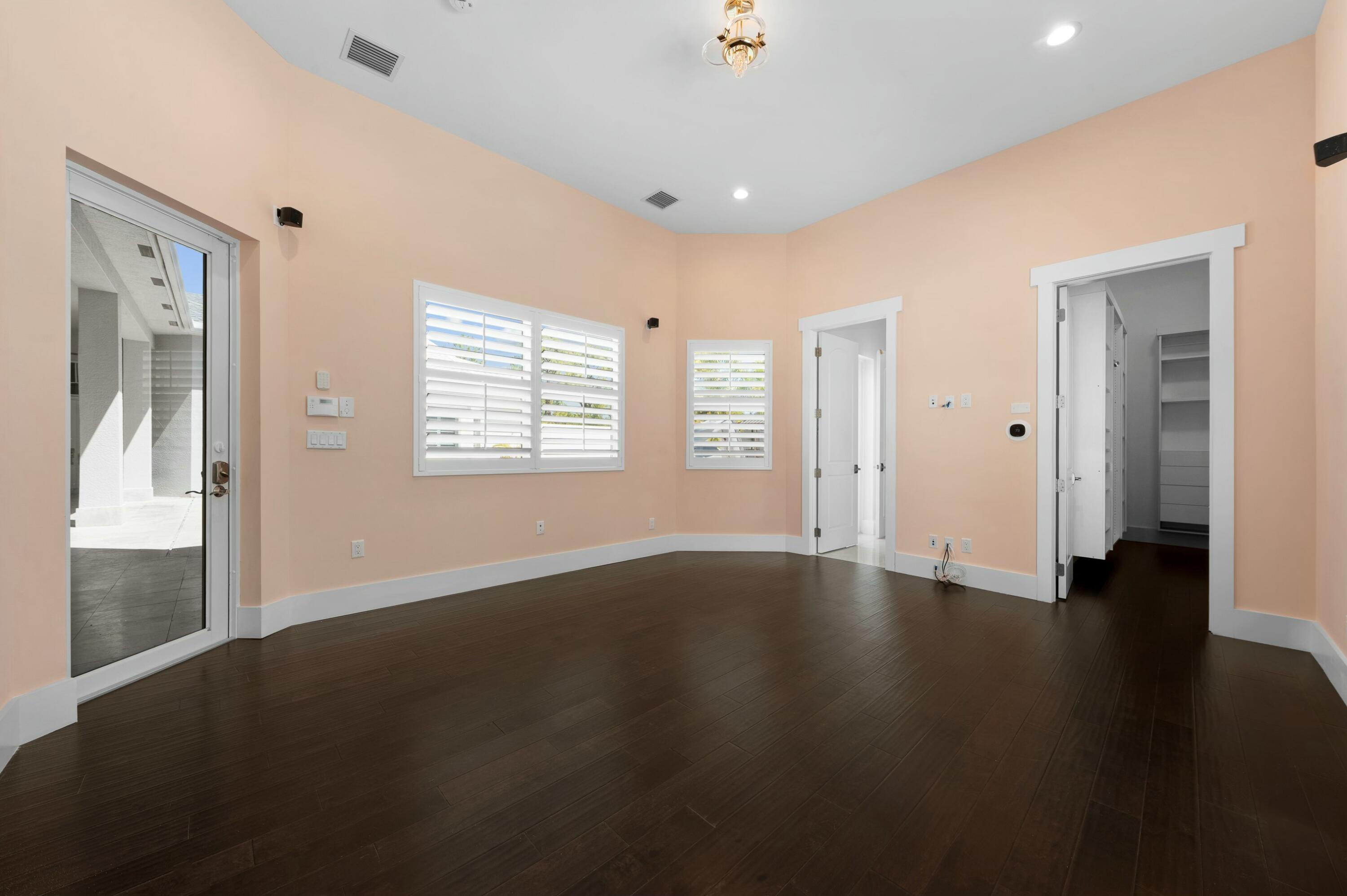 15503 Temple Boulevard Property Photo 43