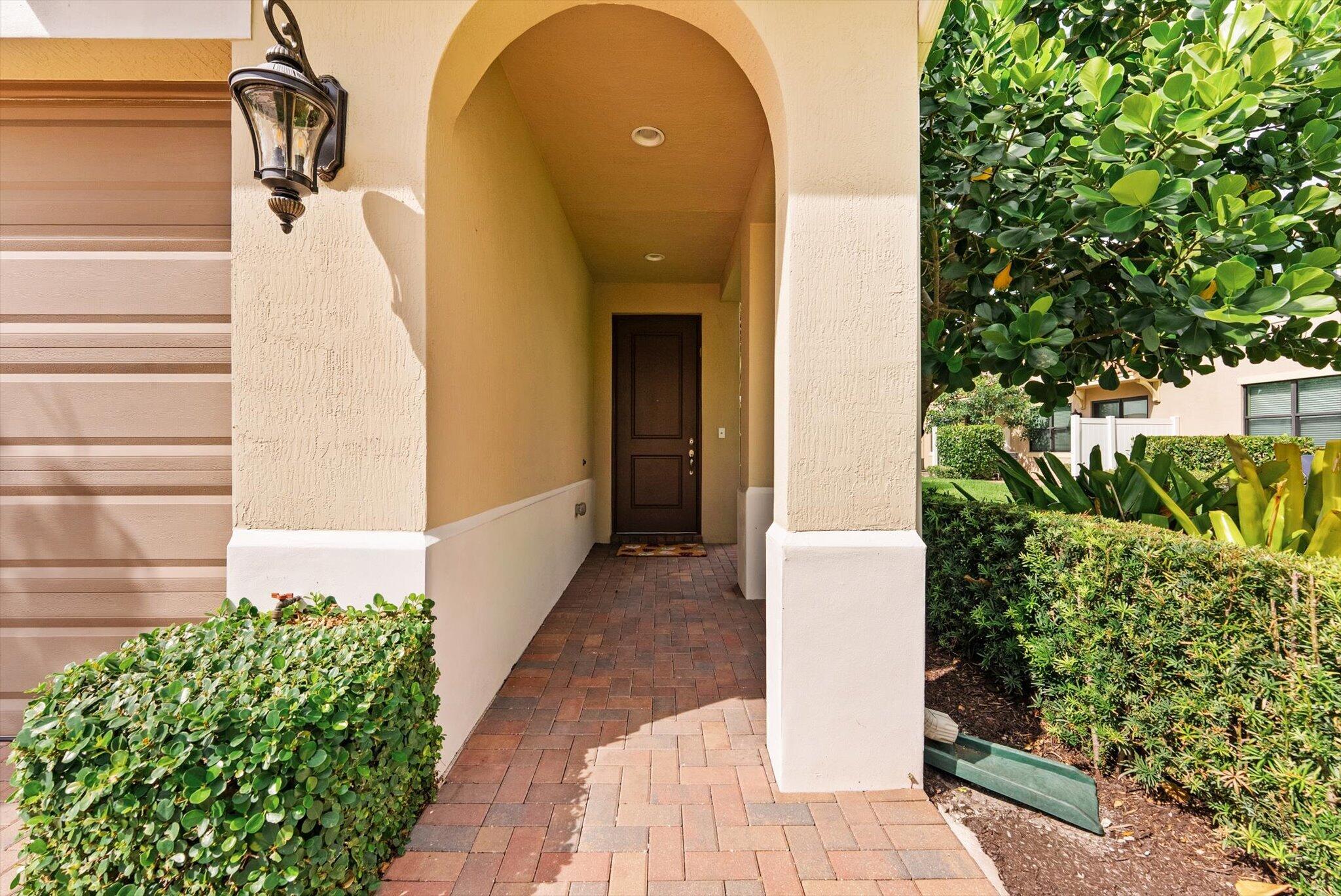 9451 Kinley Place Property Photo 4