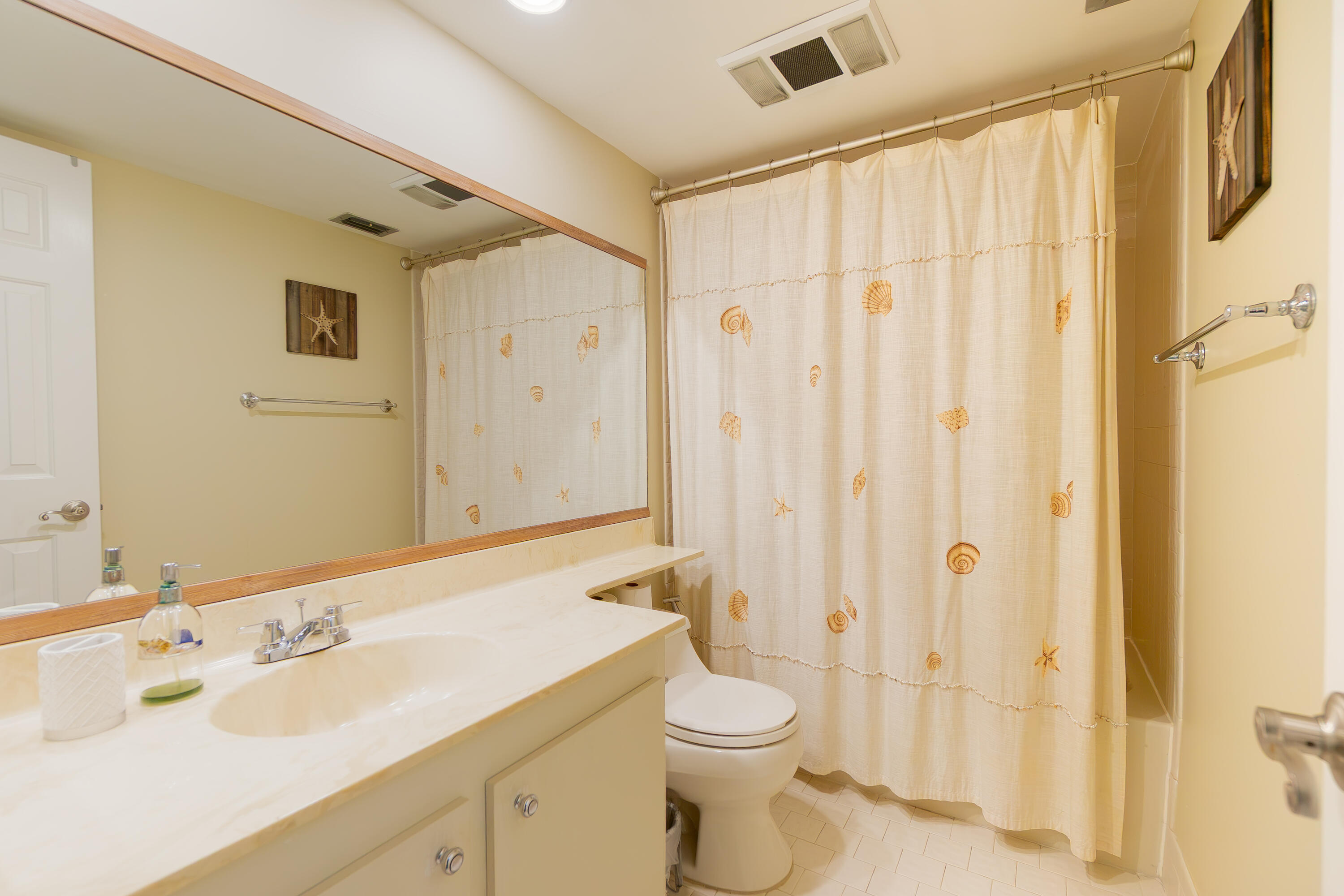 12524 Shoreline Drive 302 Property Photo 19