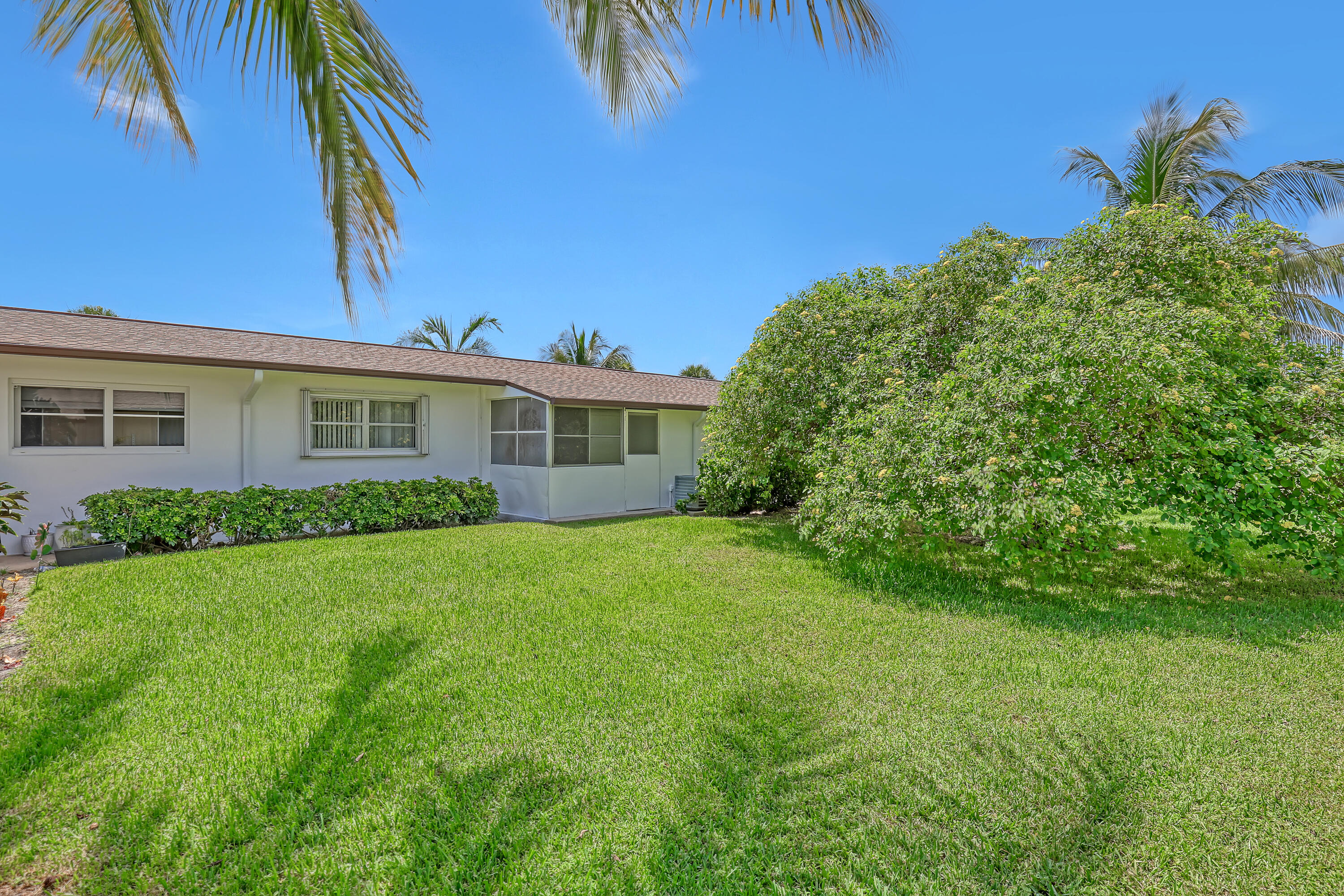 2940 Crosley Drive E Property Photo 20