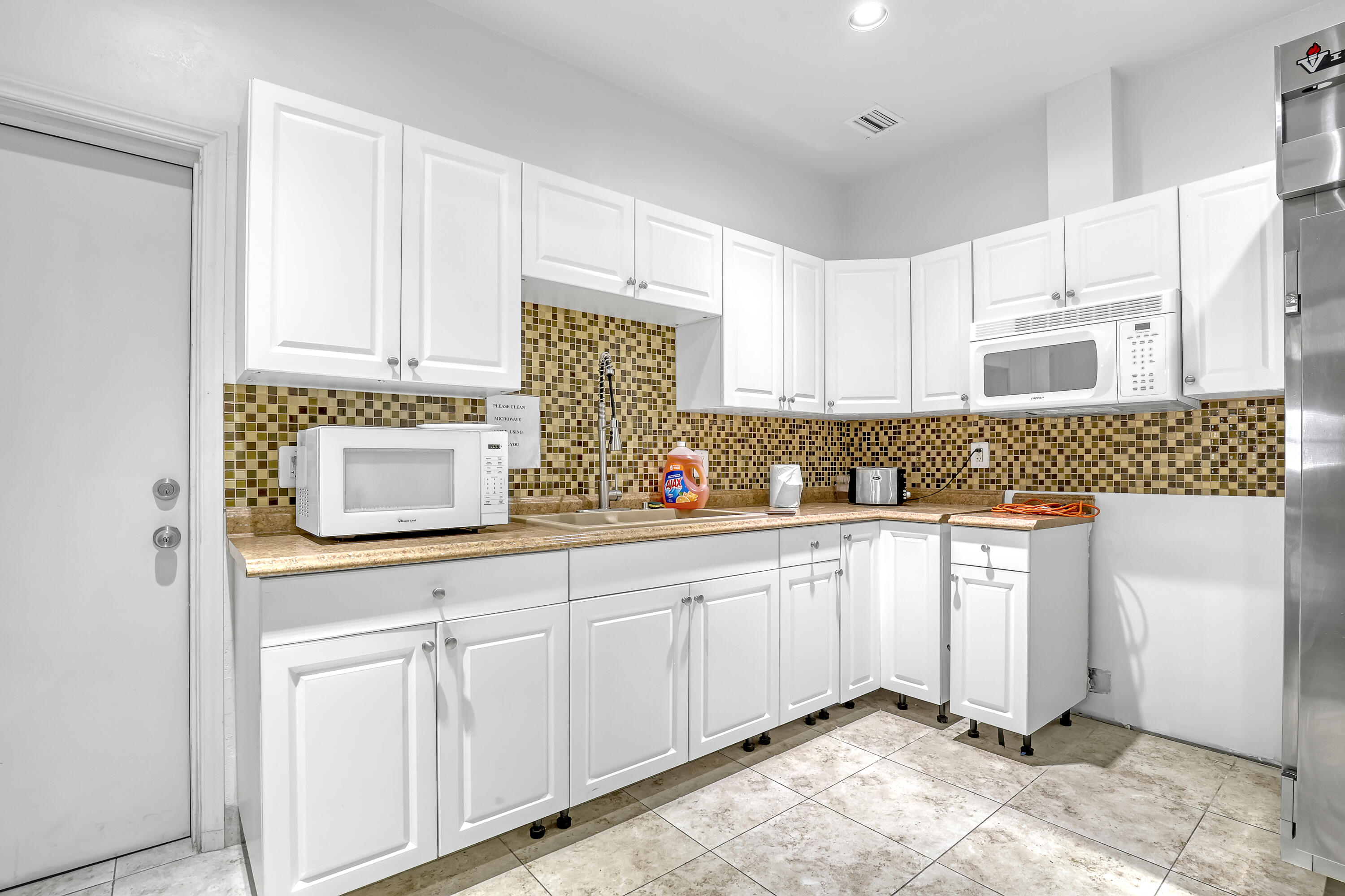 2940 Crosley Drive E Property Photo 41