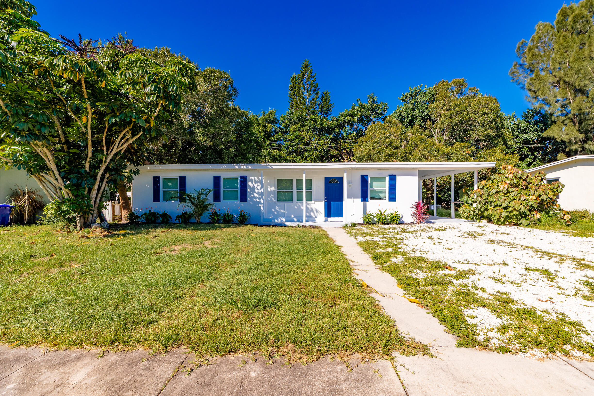 1625 30TH Avenue Property Photo 1