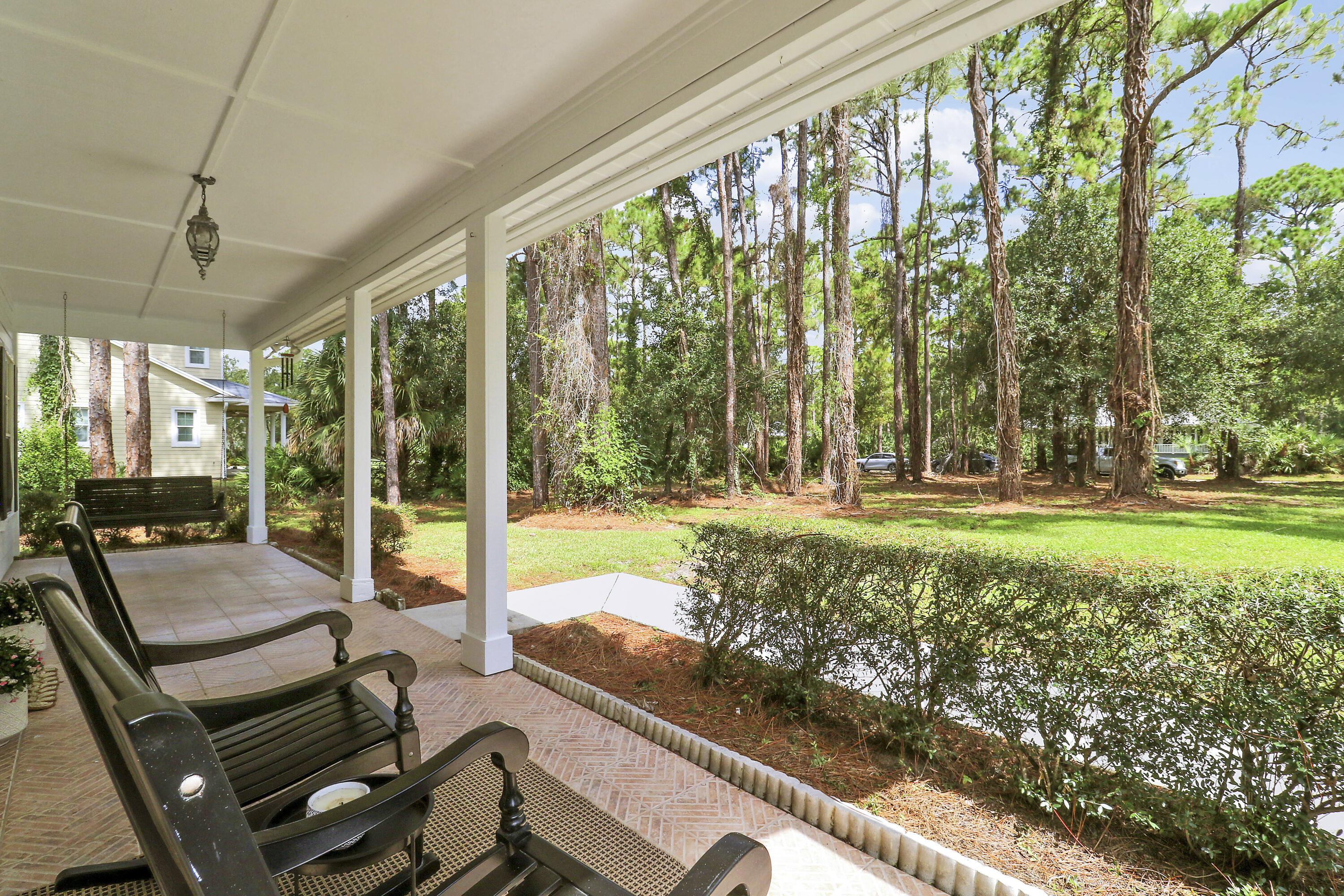 10635 Pine Needle Drive Property Photo 5