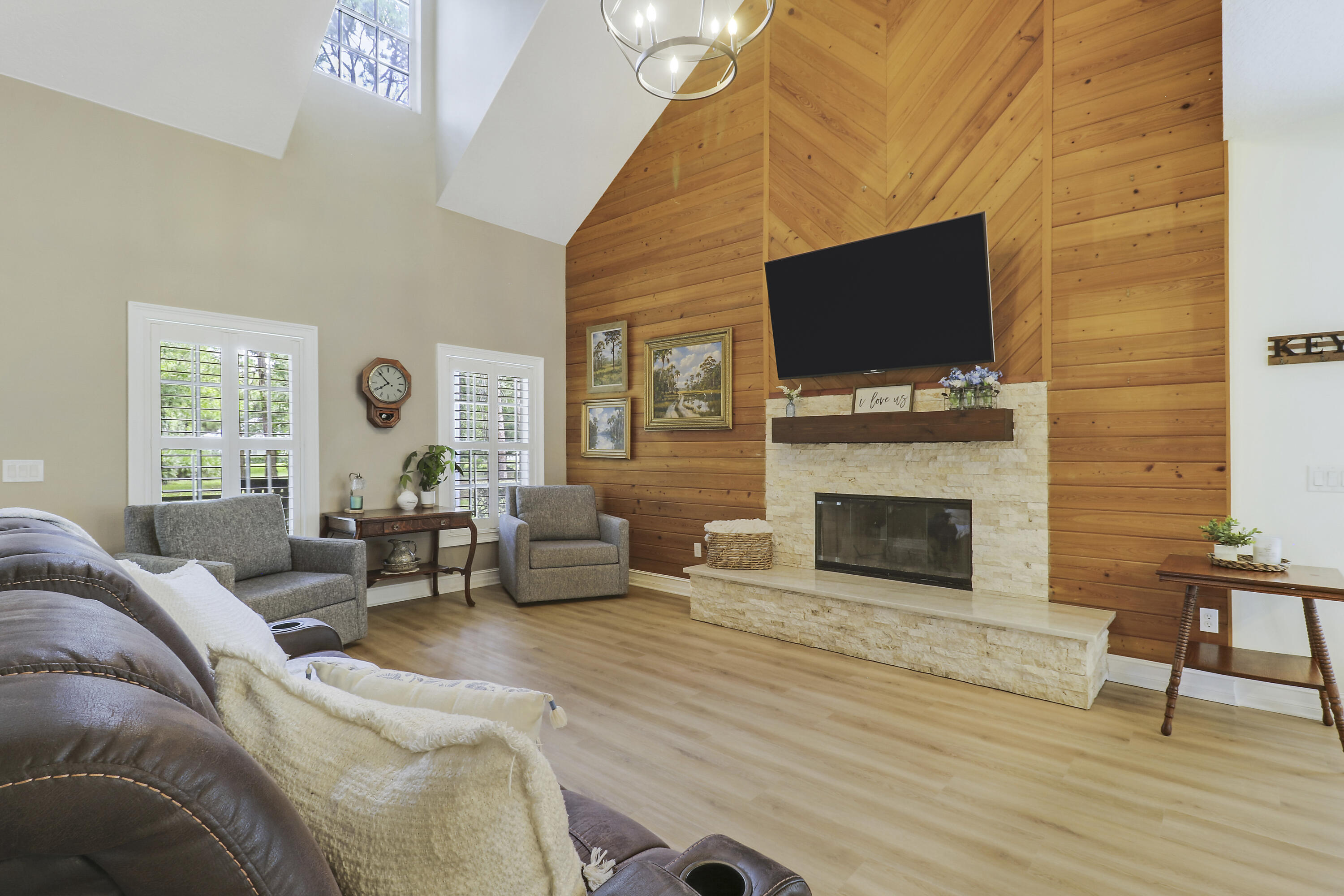 10635 Pine Needle Drive Property Photo 10