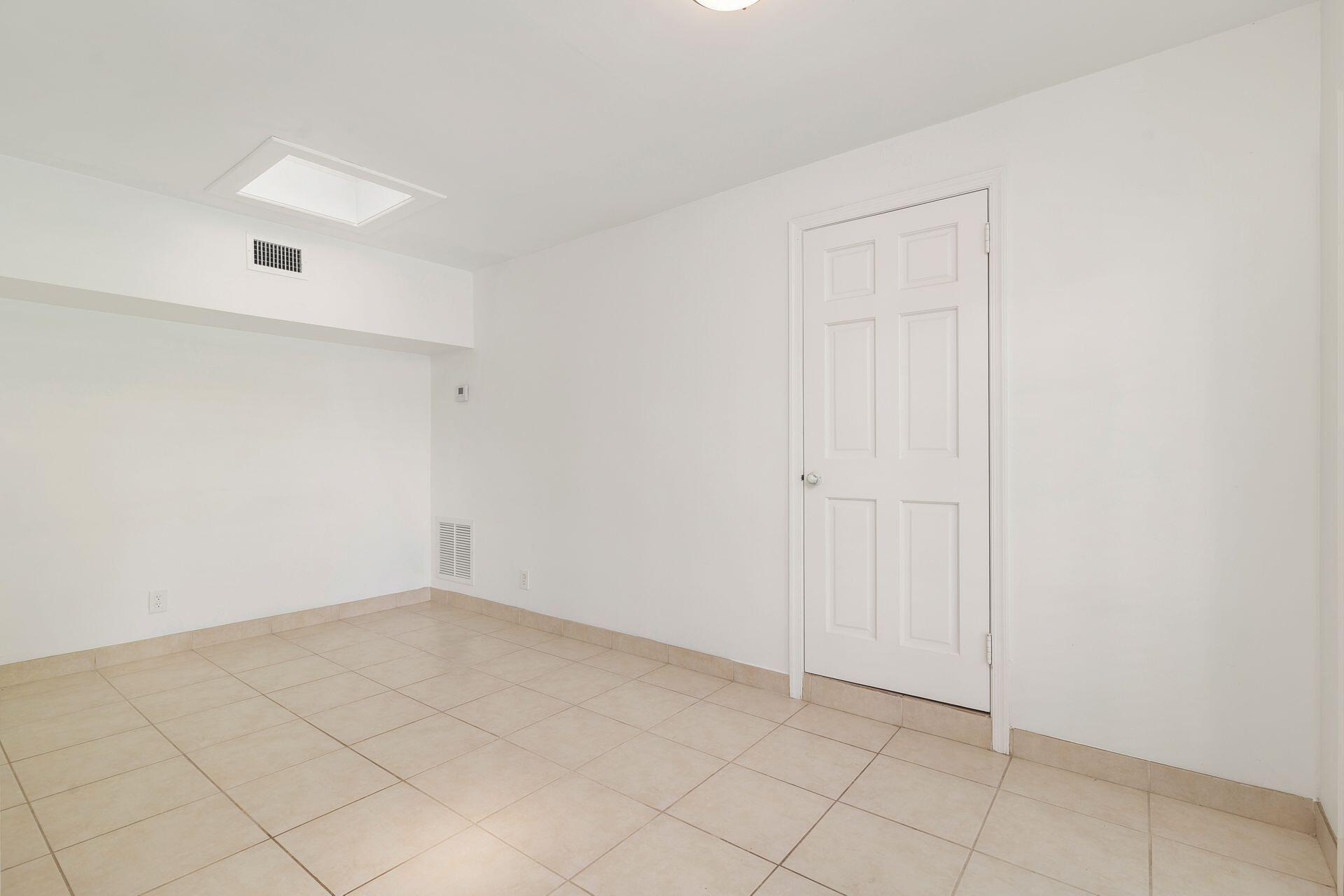 3020 Vincent Road Property Photo 32