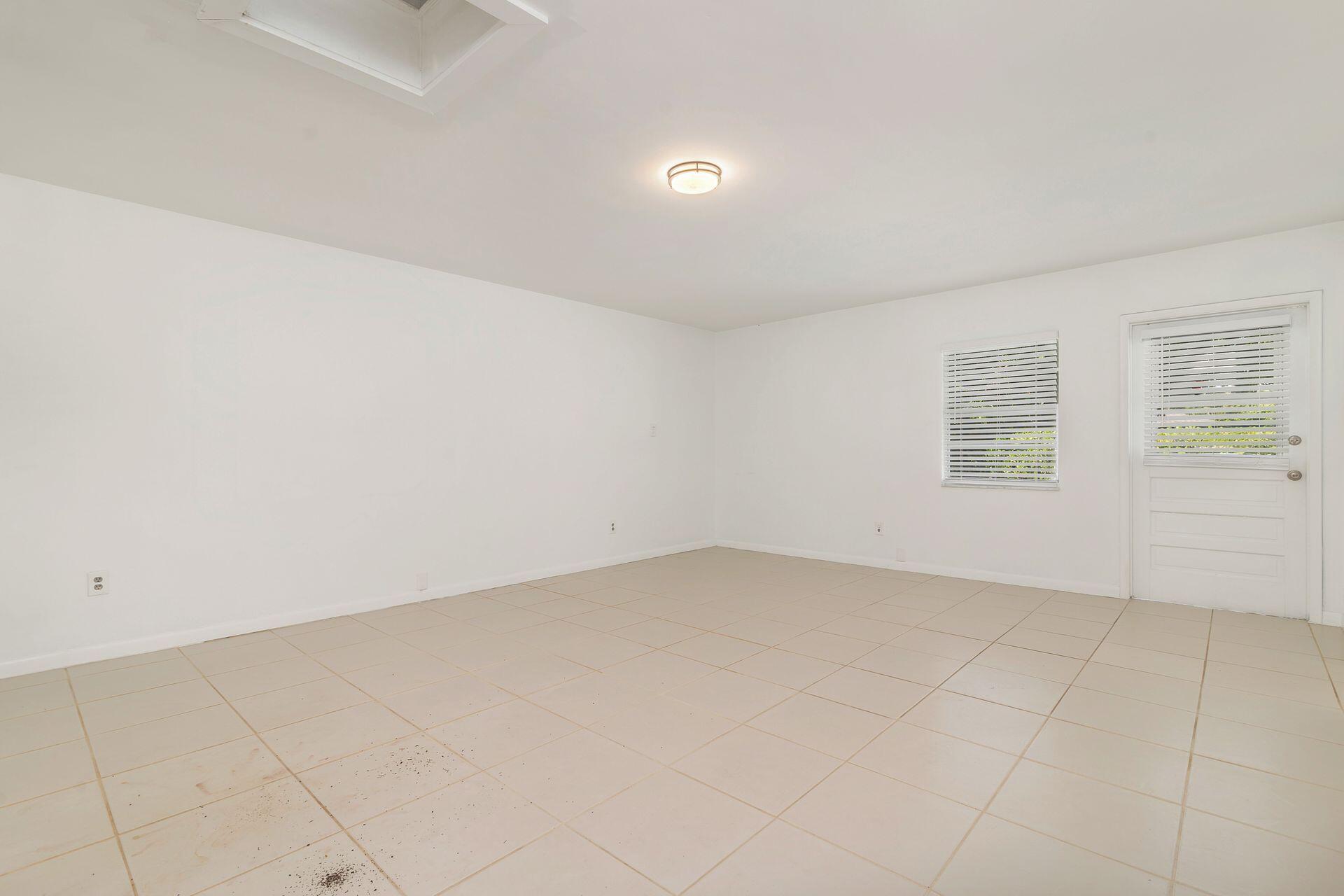 3020 Vincent Road Property Photo 33