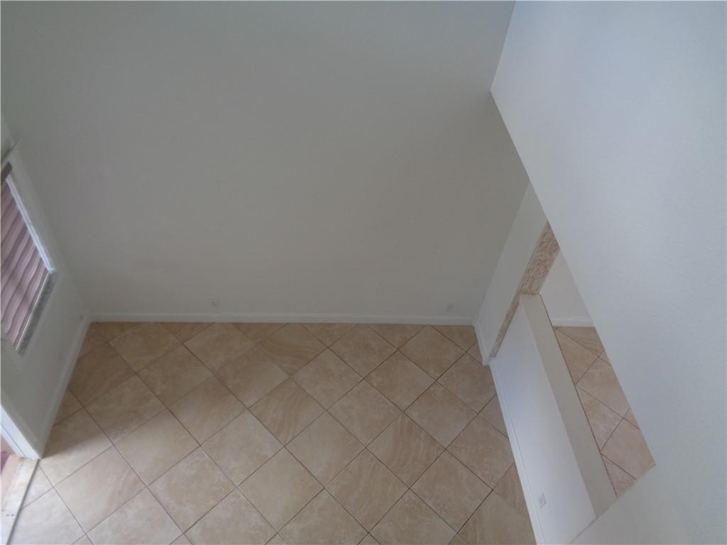 11379 Nw 34th Place Property Photo 6