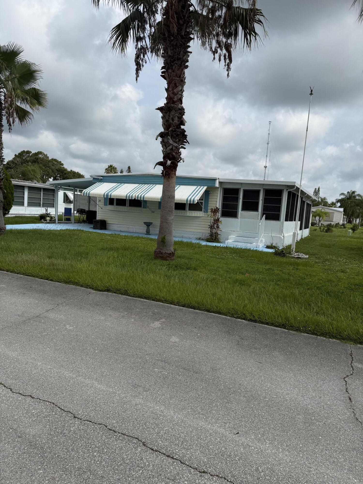 29 Golf Drive Property Photo 1