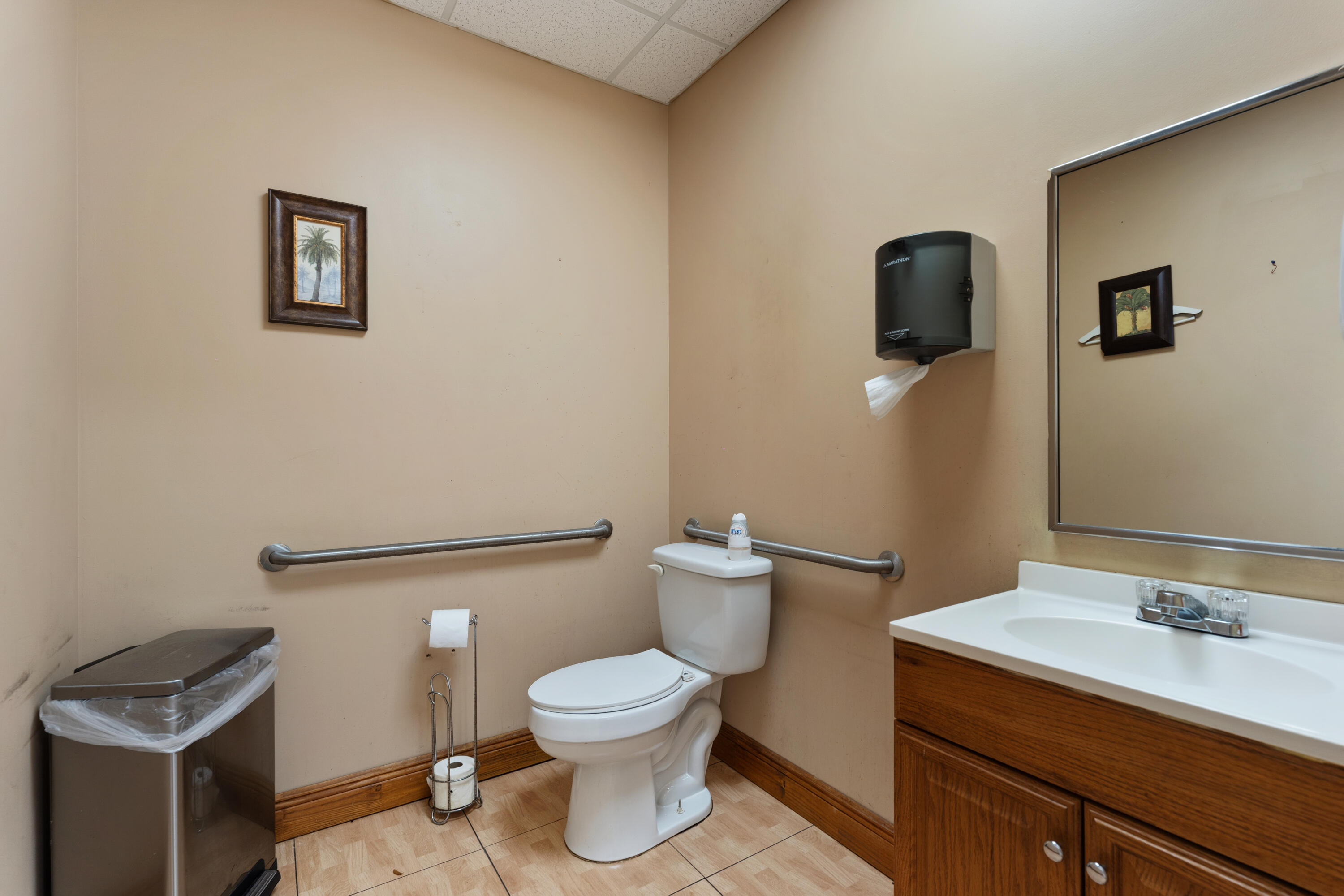 1125 Crestwood Boulevard Property Photo 17