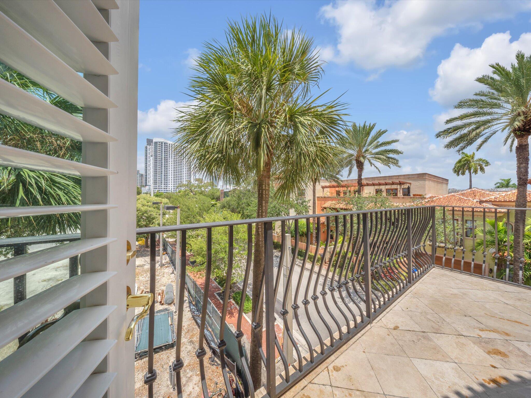 1111 E Las Olas Boulevard 308 Property Photo 27