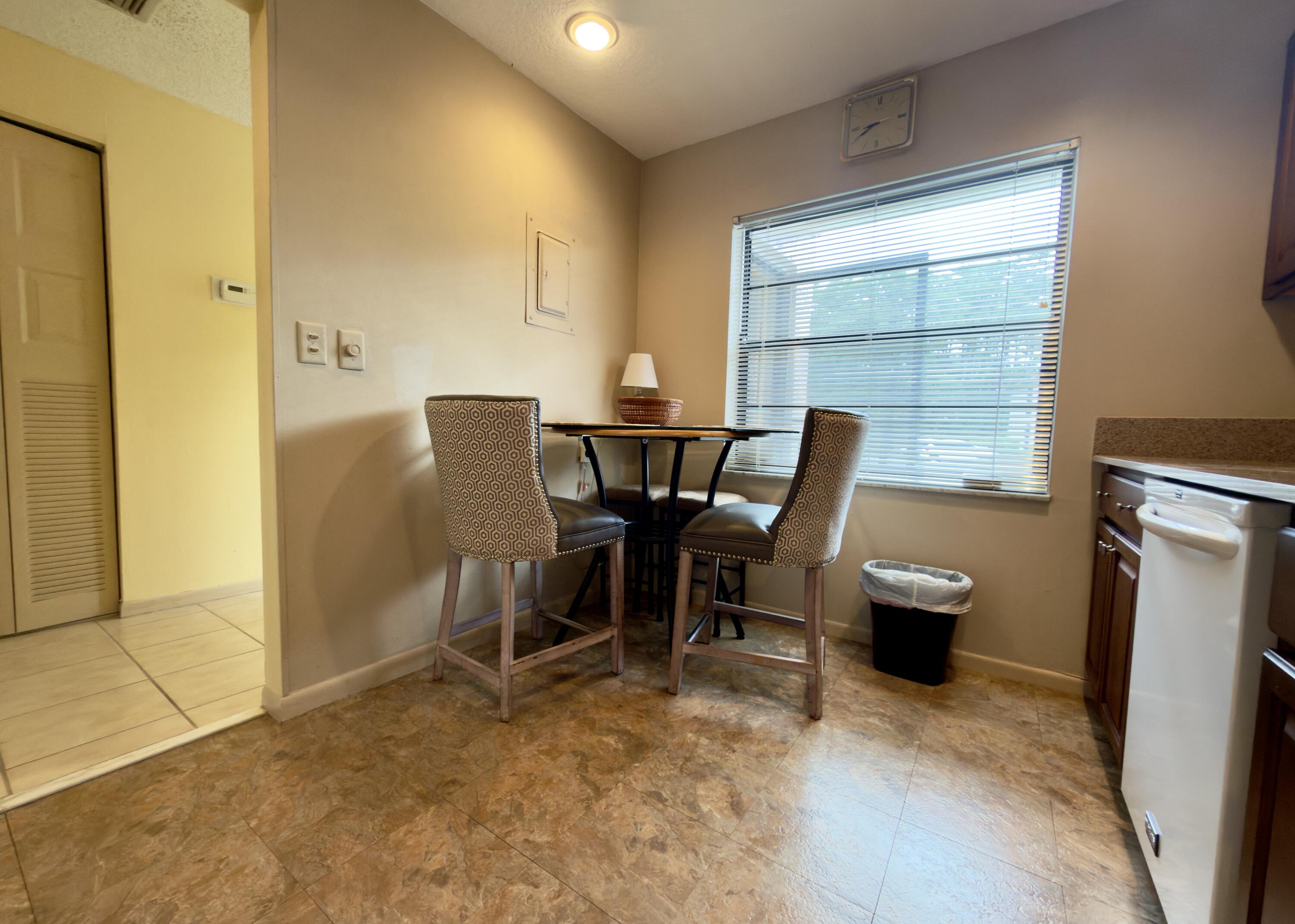 21338 Juego Circle 11g Property Photo 6