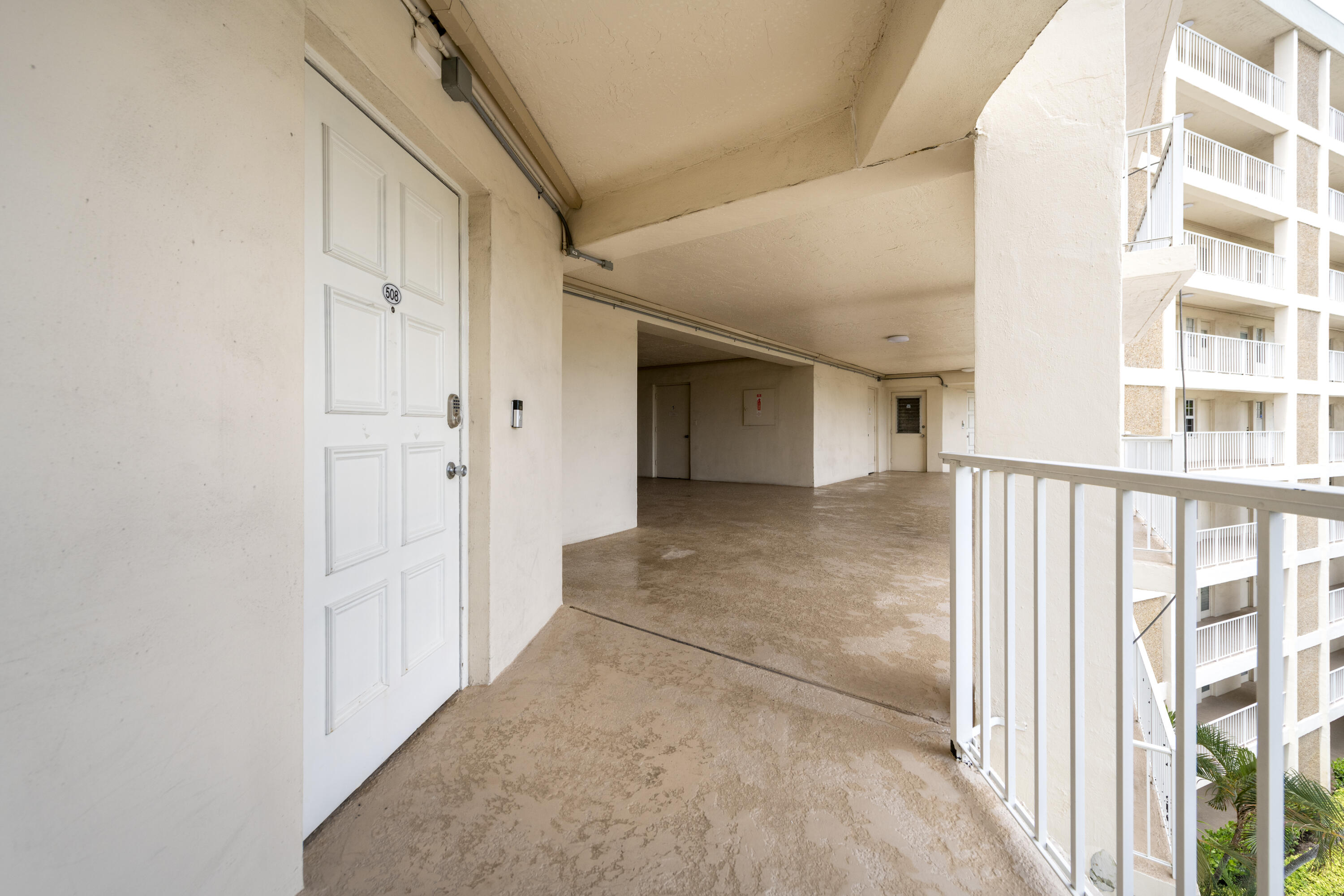 3090 N Course Drive 508 Property Photo 22