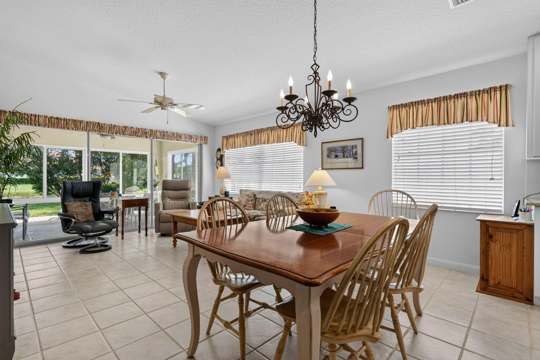 3483 Se Cormorant Place Property Photo 4