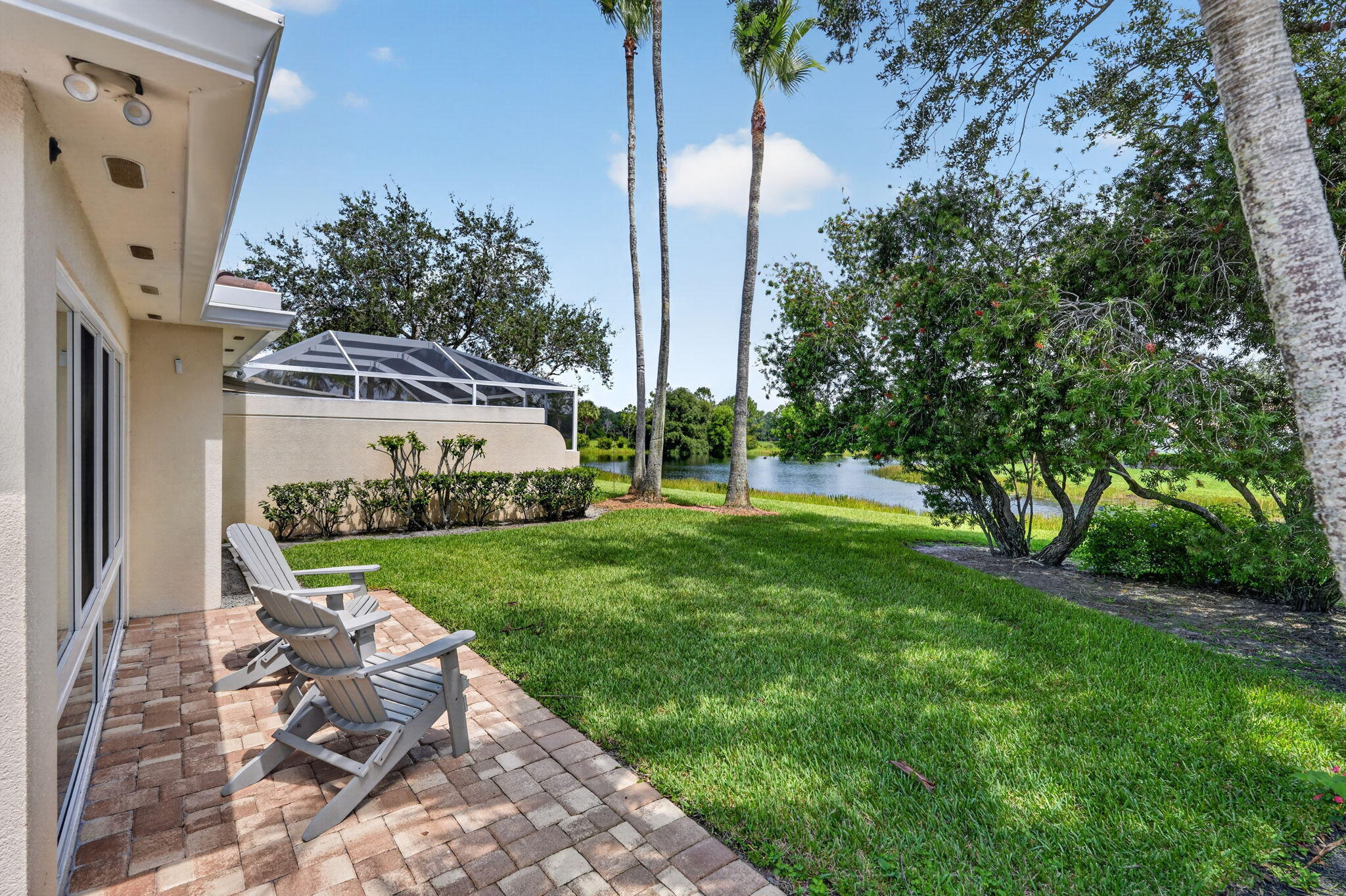3483 Se Cormorant Place Property Photo 9