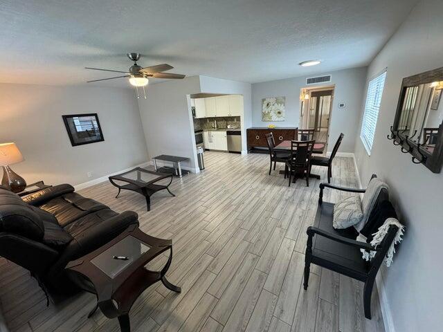 127 FLANDERS C C Property Photo 1
