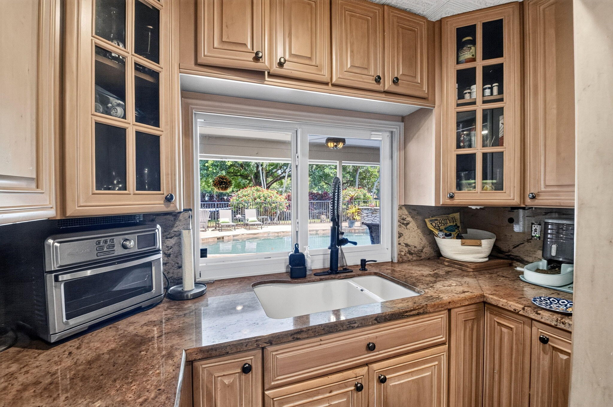 244 Walton-heath Drive Property Photo 14