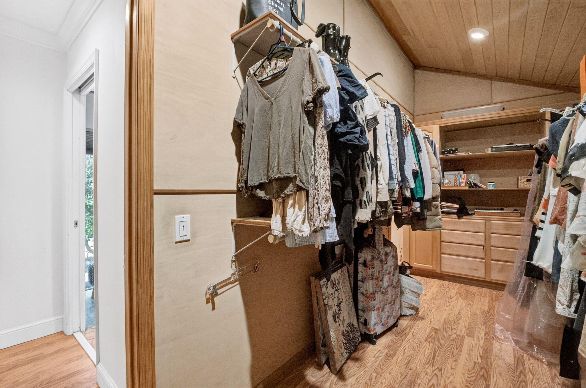 244 Walton-heath Drive Property Photo 41