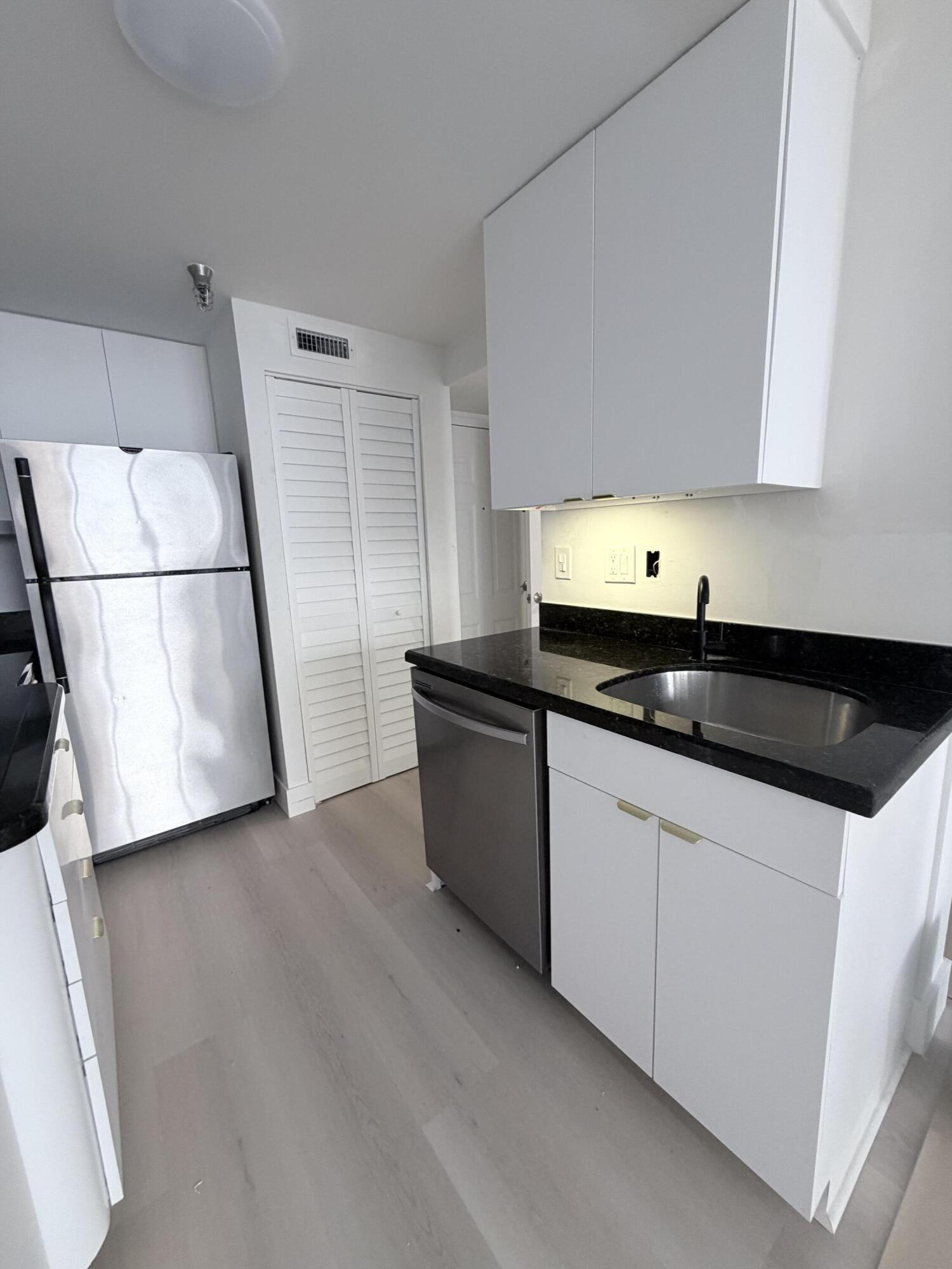 540 Brickell Key Drive 1224 Property Photo 11