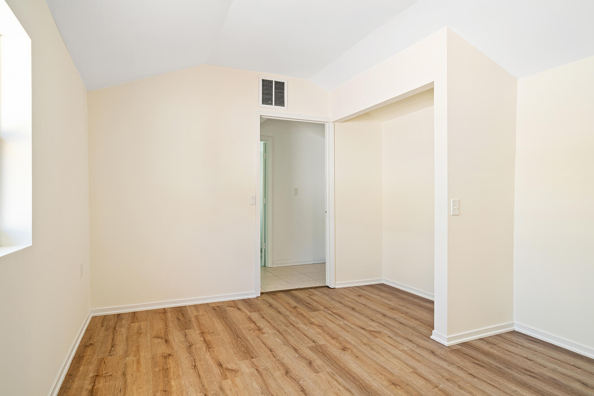 813 Avon Road Property Photo 36