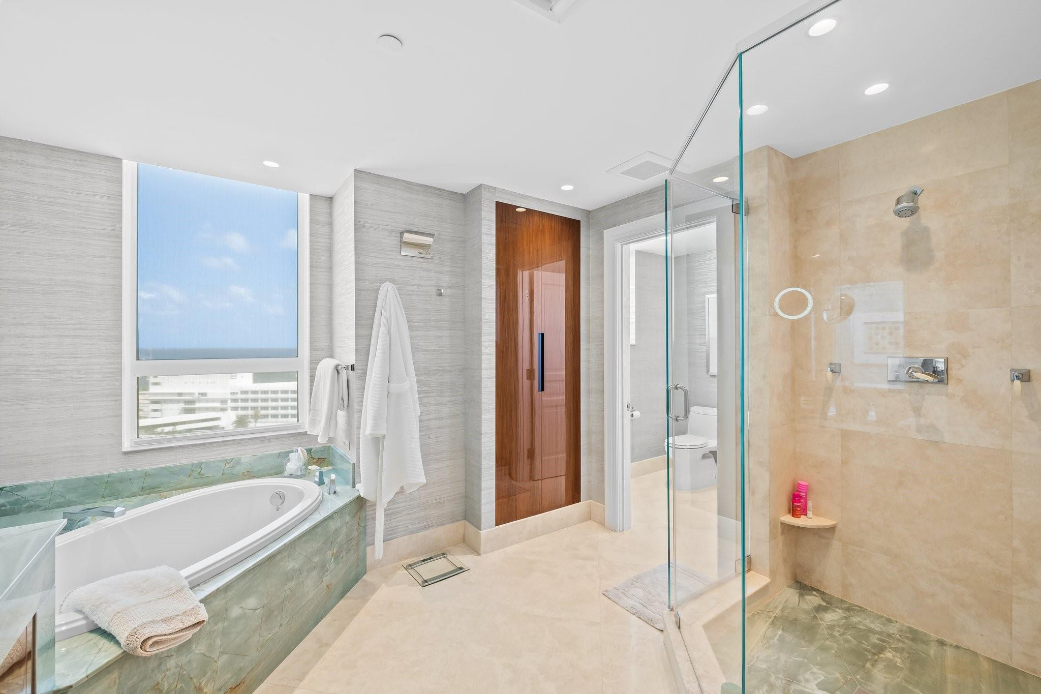 3055 Harbor Drive 1403 Property Photo 23