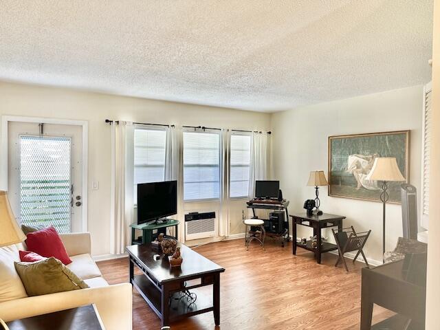 134 Brighton D Property Photo 3