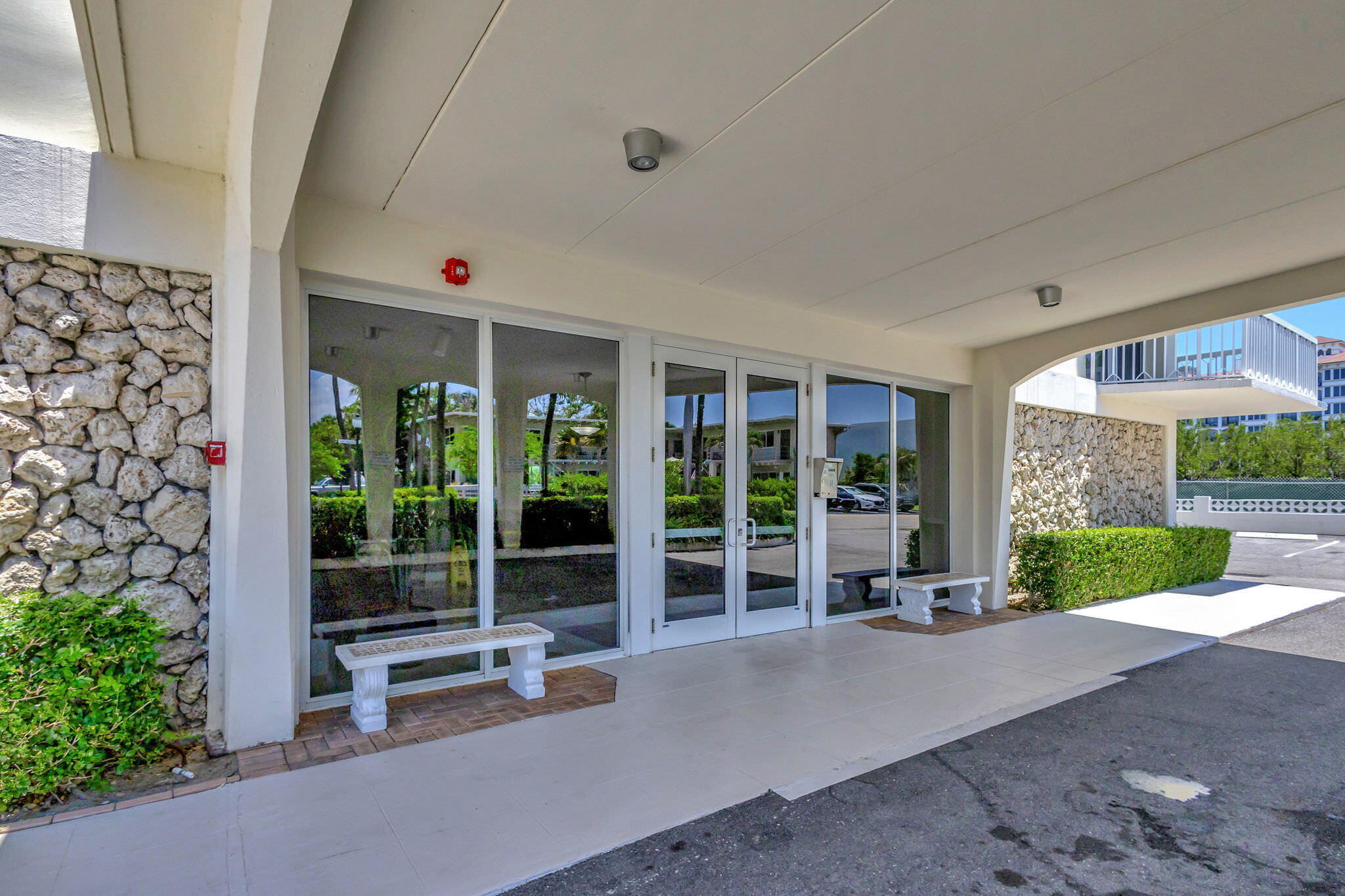 125 S Ocean Avenue 211 Property Photo 6