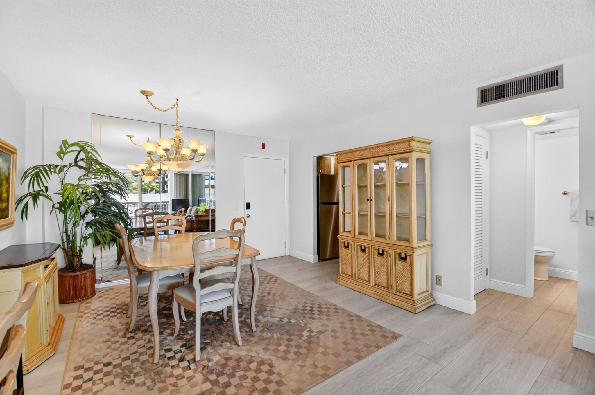 125 S Ocean Avenue 211 Property Photo 10