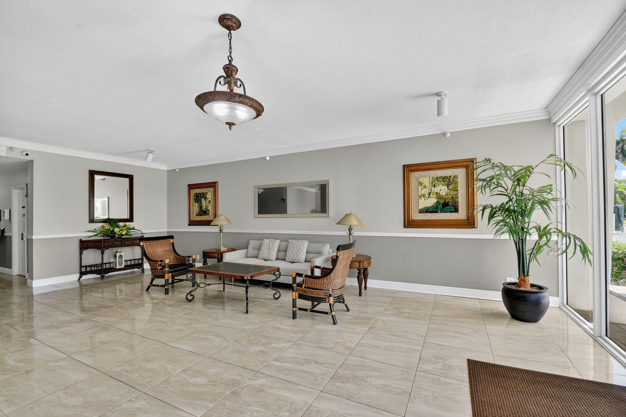 125 S Ocean Avenue 211 Property Photo 41