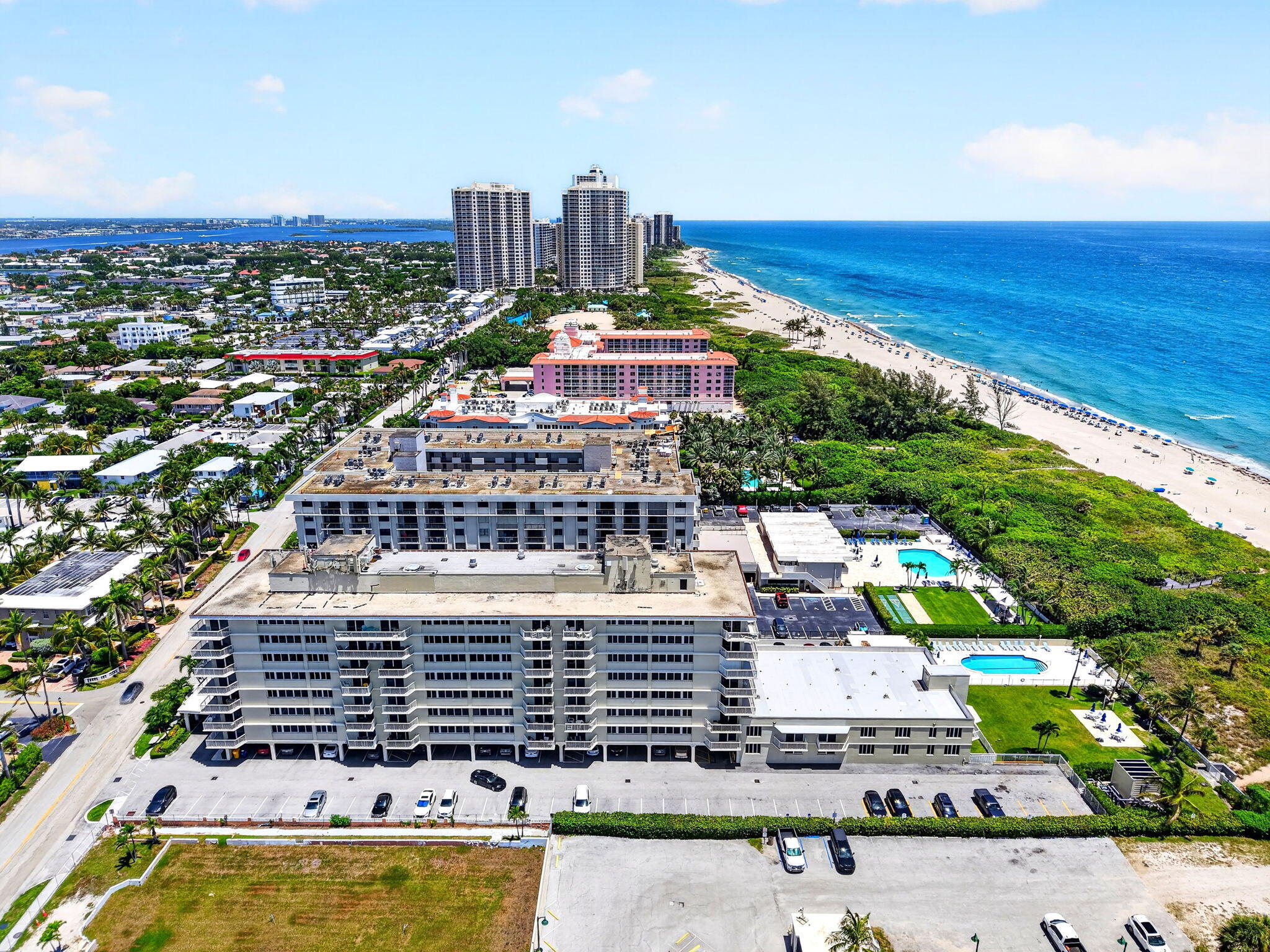 125 S Ocean Avenue 211 Property Photo 47