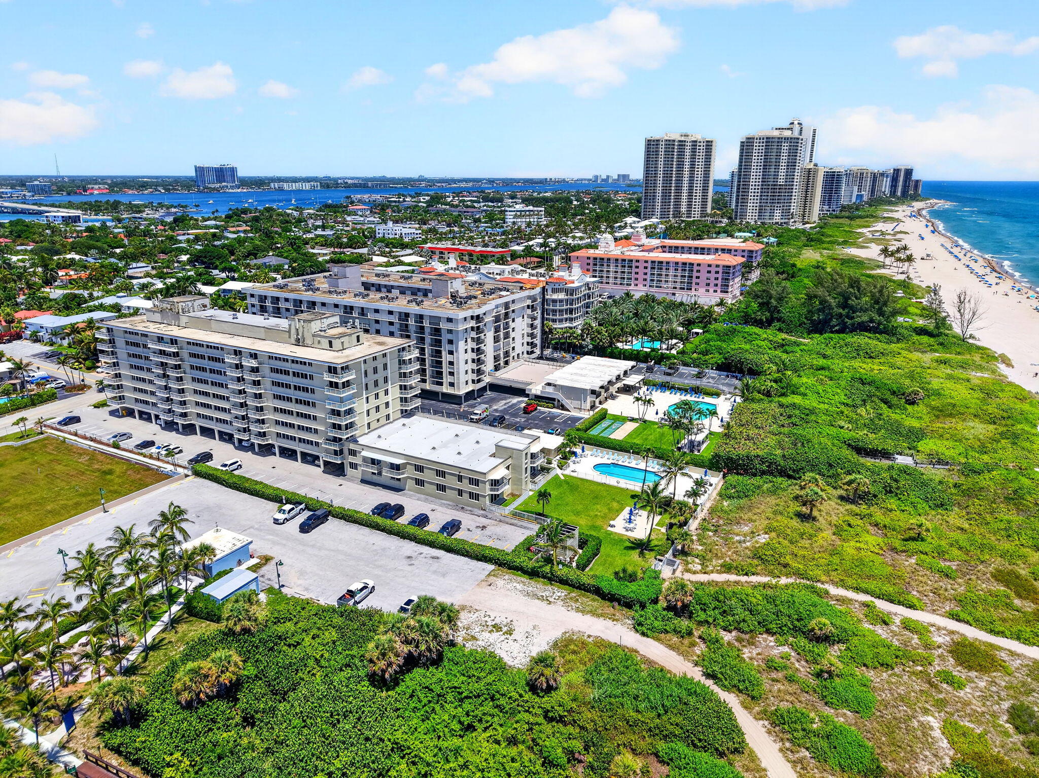 125 S Ocean Avenue 211 Property Photo 48