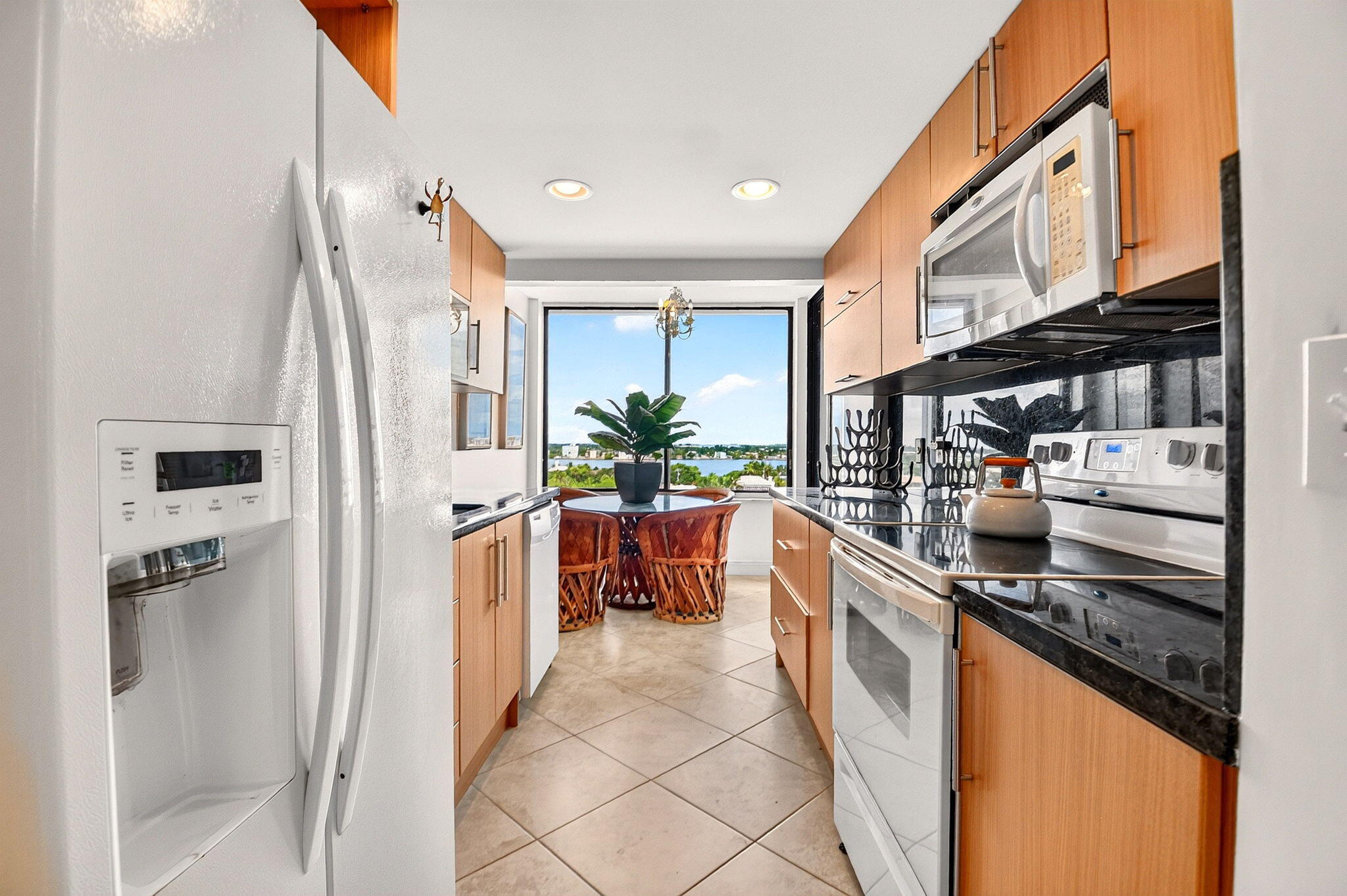 3589 S Ocean Boulevard 908 Property Photo 10