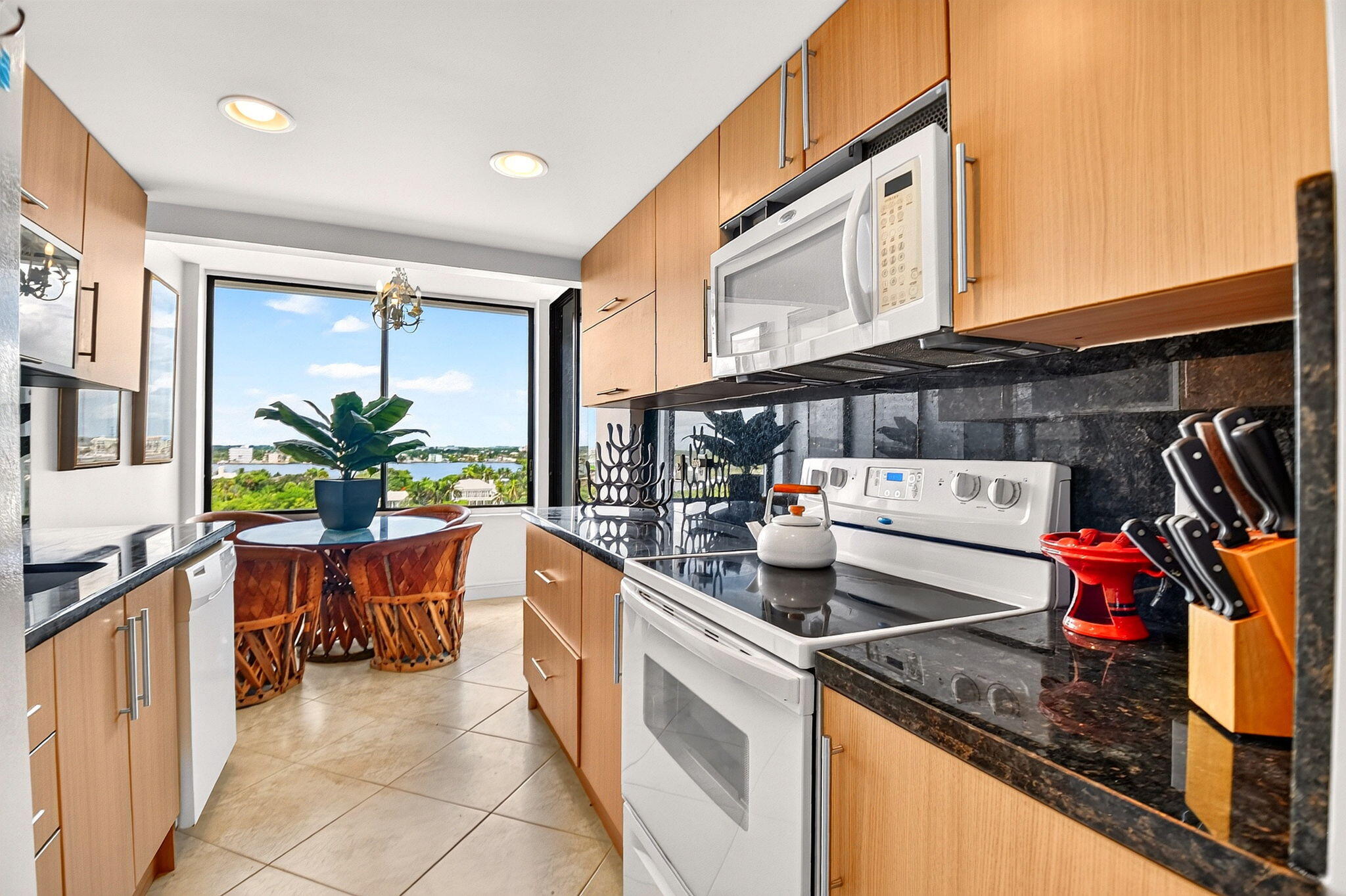 3589 S Ocean Boulevard 908 Property Photo 11