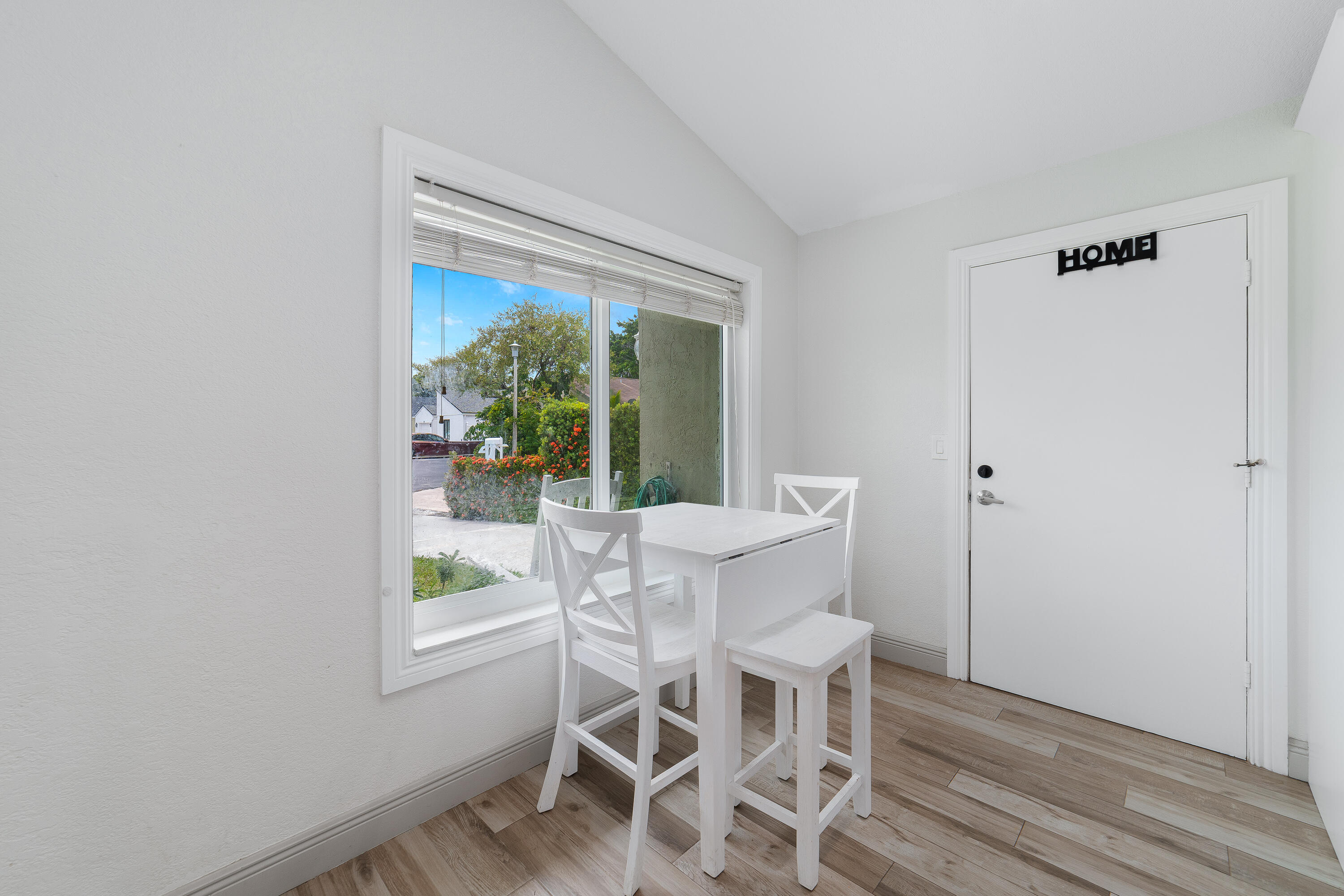 7 Cardiff Way Property Photo 14