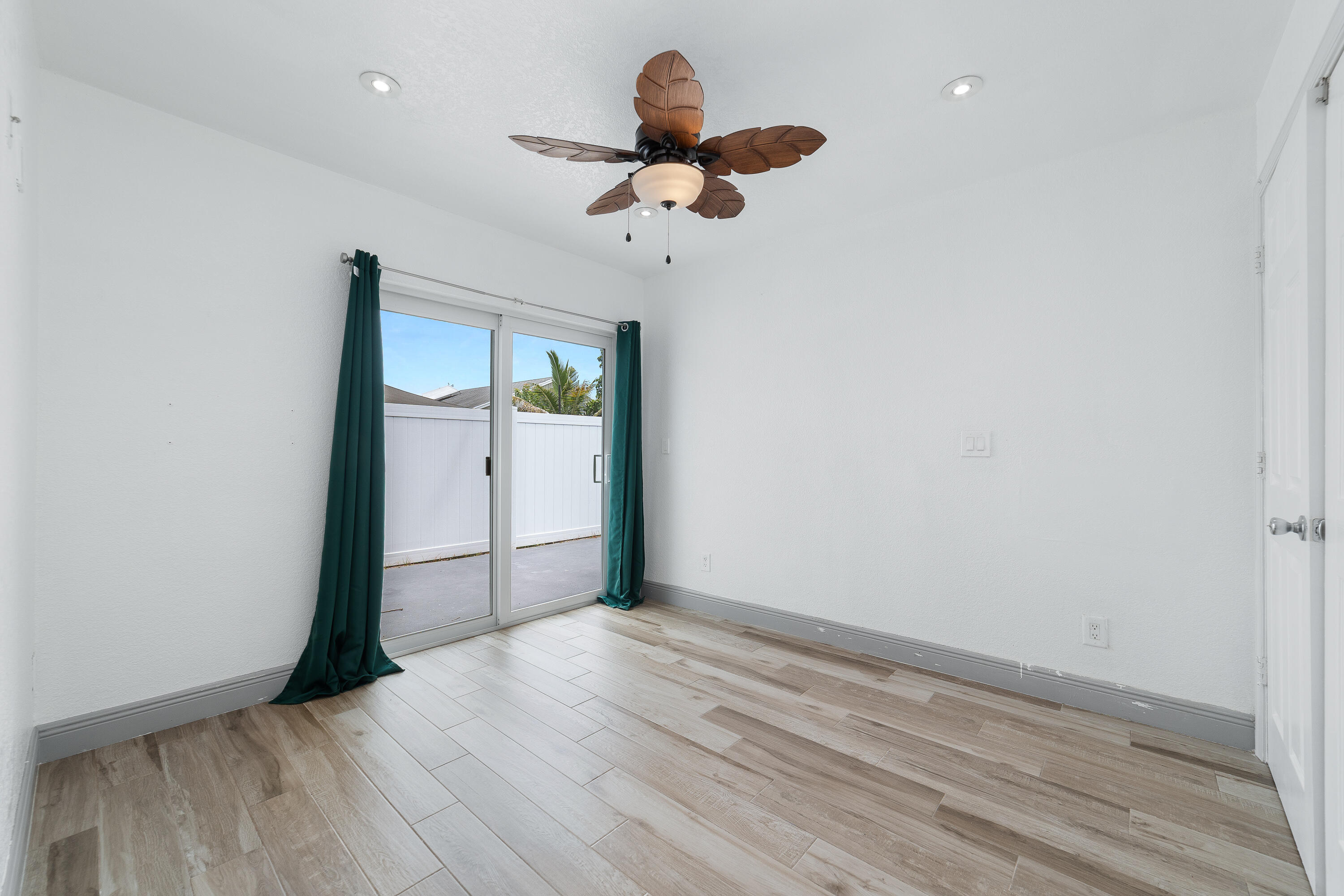 7 Cardiff Way Property Photo 18