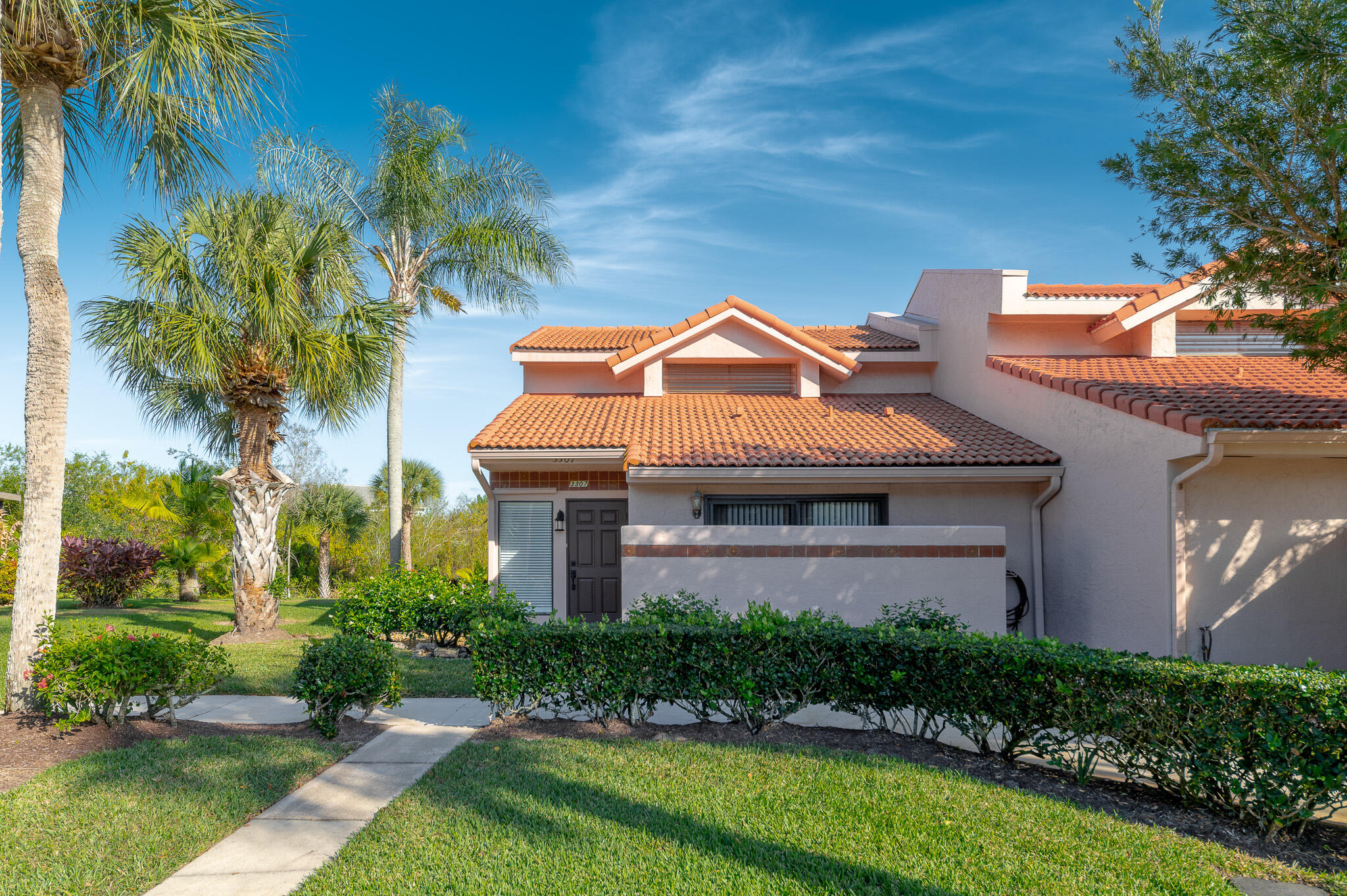 3307 SE SANDPIPER Circle Property Photo 1