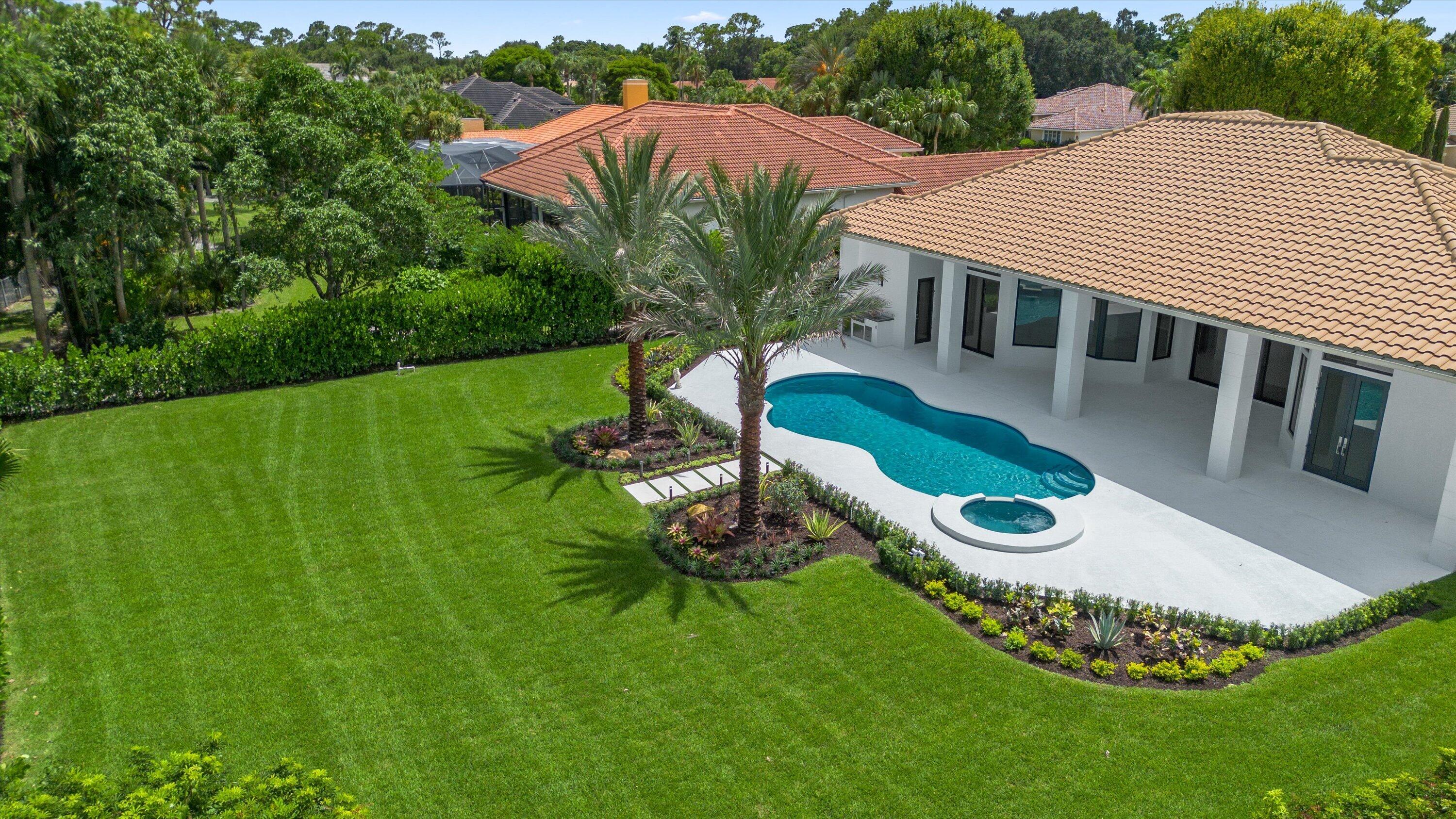 1712 Mayacoo Lakes Boulevard Property Photo 4