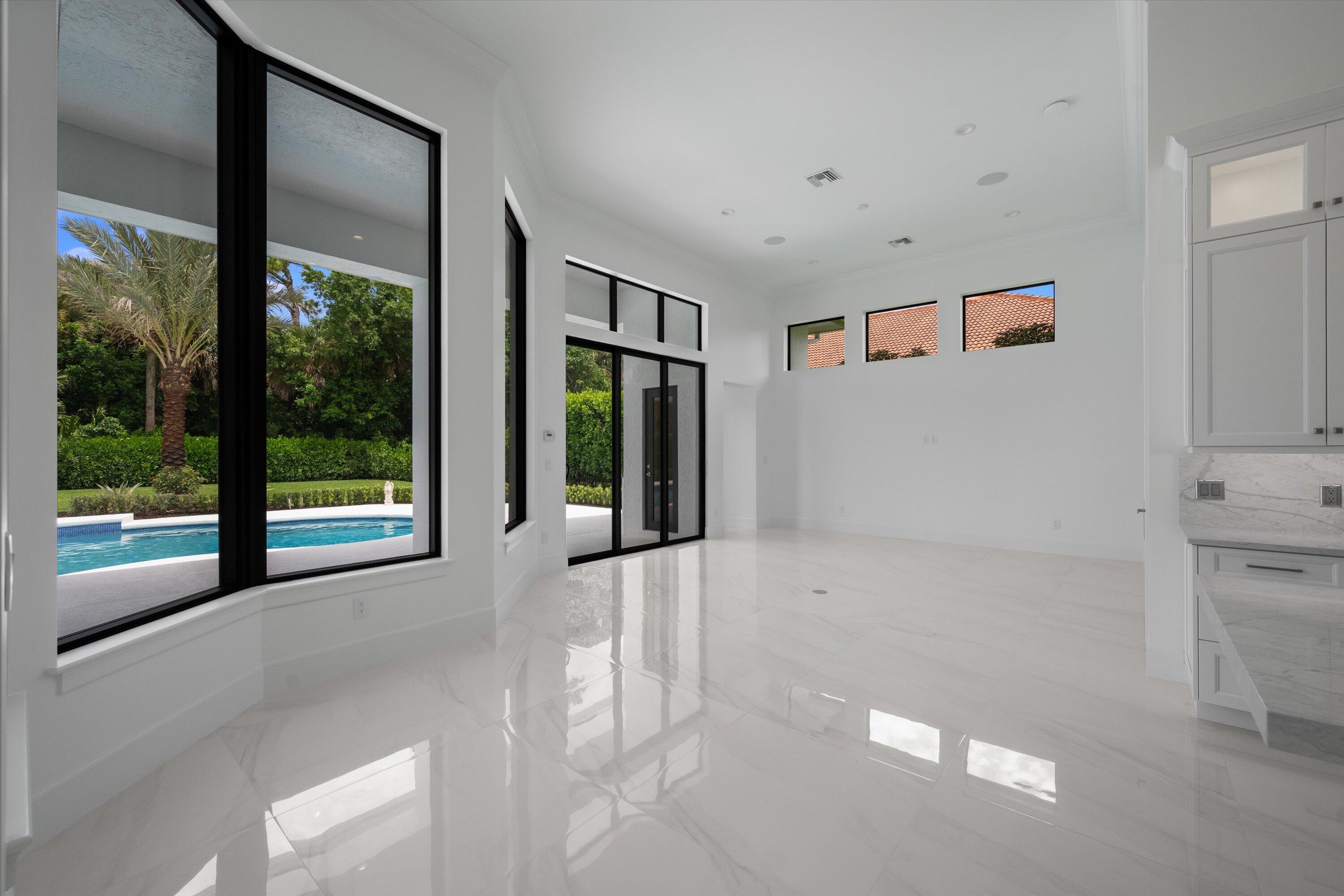 1712 Mayacoo Lakes Boulevard Property Photo 10