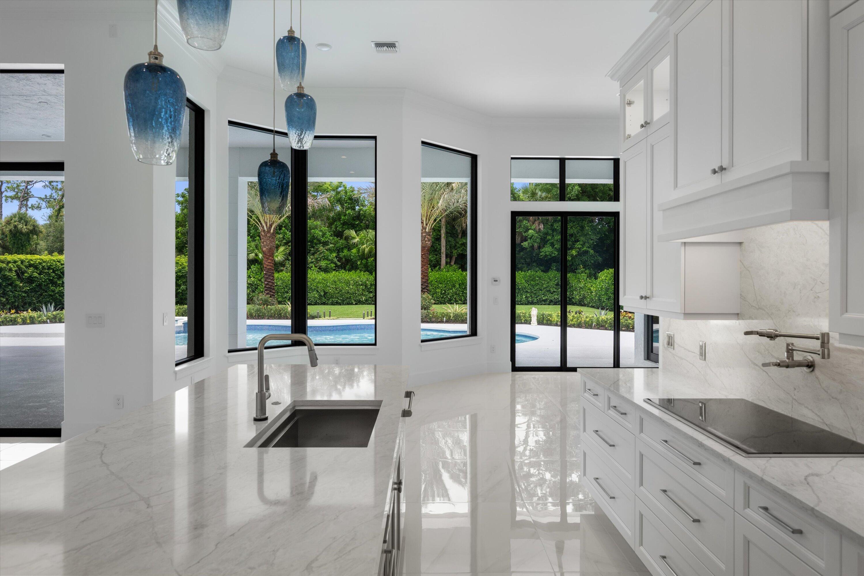 1712 Mayacoo Lakes Boulevard Property Photo 14